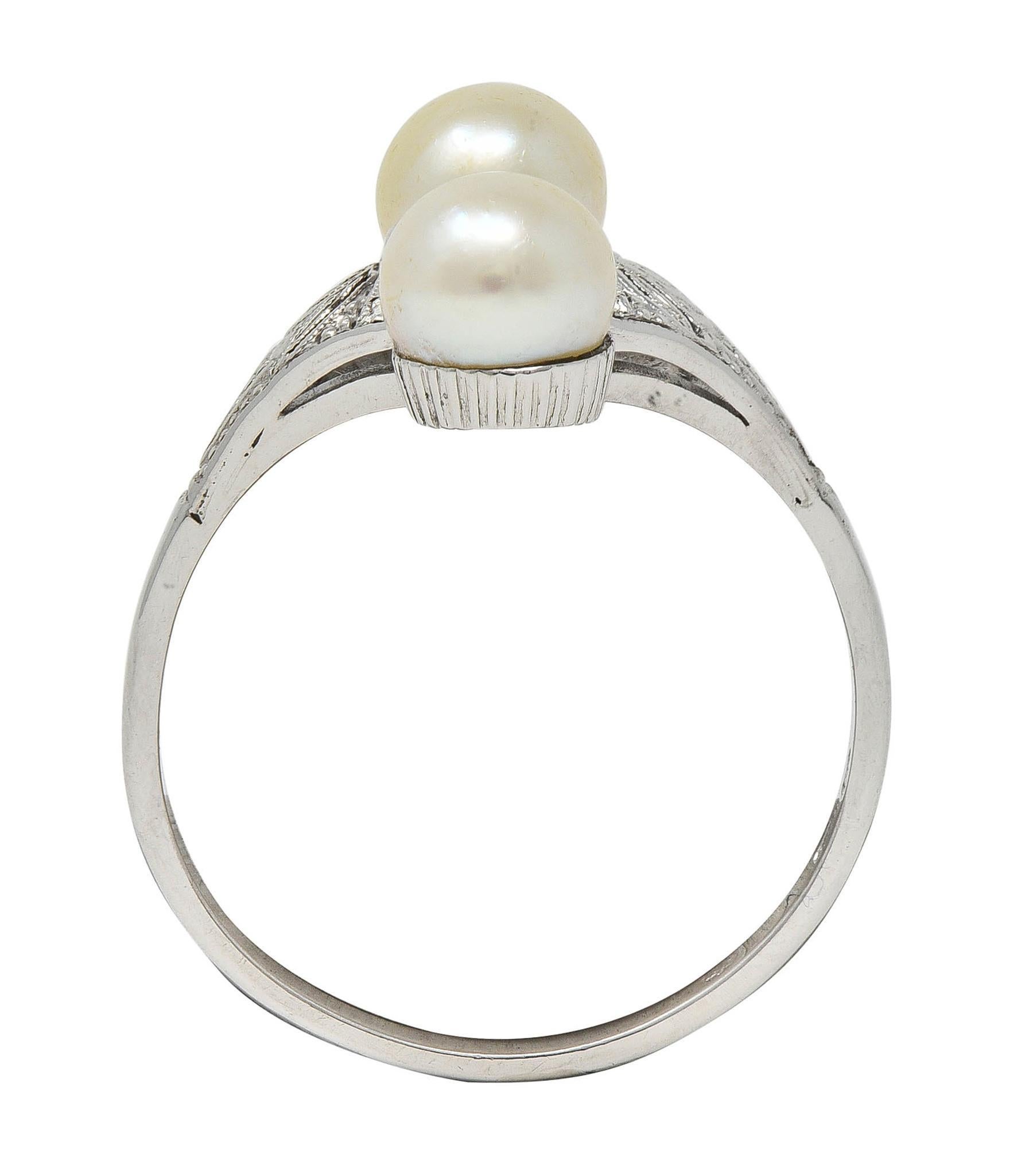 Art Deco Diamond Pearl 14 Karat White Gold Vintage Foliate Navette Dinner Ring For Sale 3