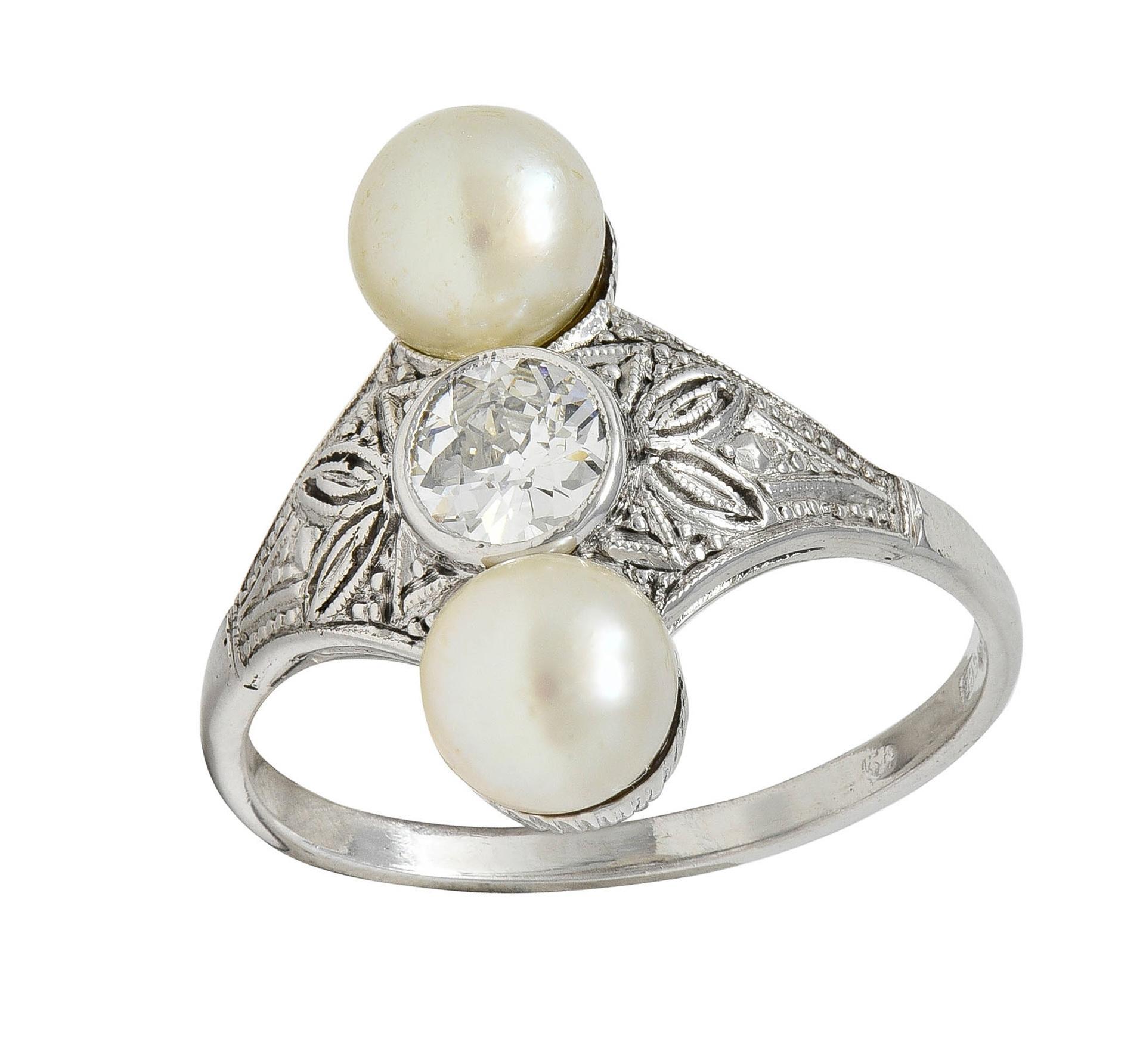 Art Deco Diamond Pearl 14 Karat White Gold Vintage Foliate Navette Dinner Ring For Sale 4