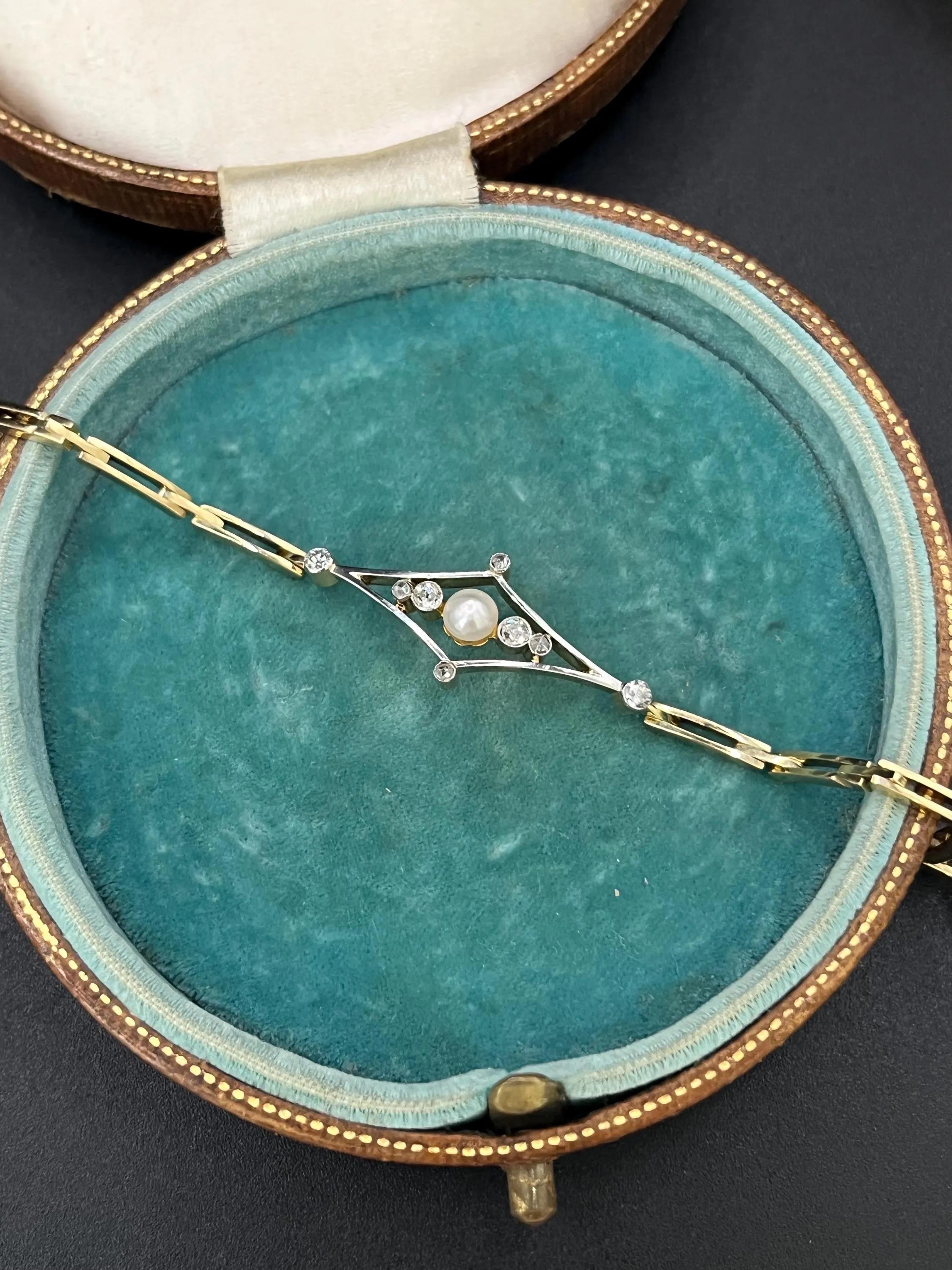 Taglio brillante Bracciale Art Deco con diamanti e perle: oro 18 ct.  Platino, Gioielli da sposa, Circa 1920 in vendita