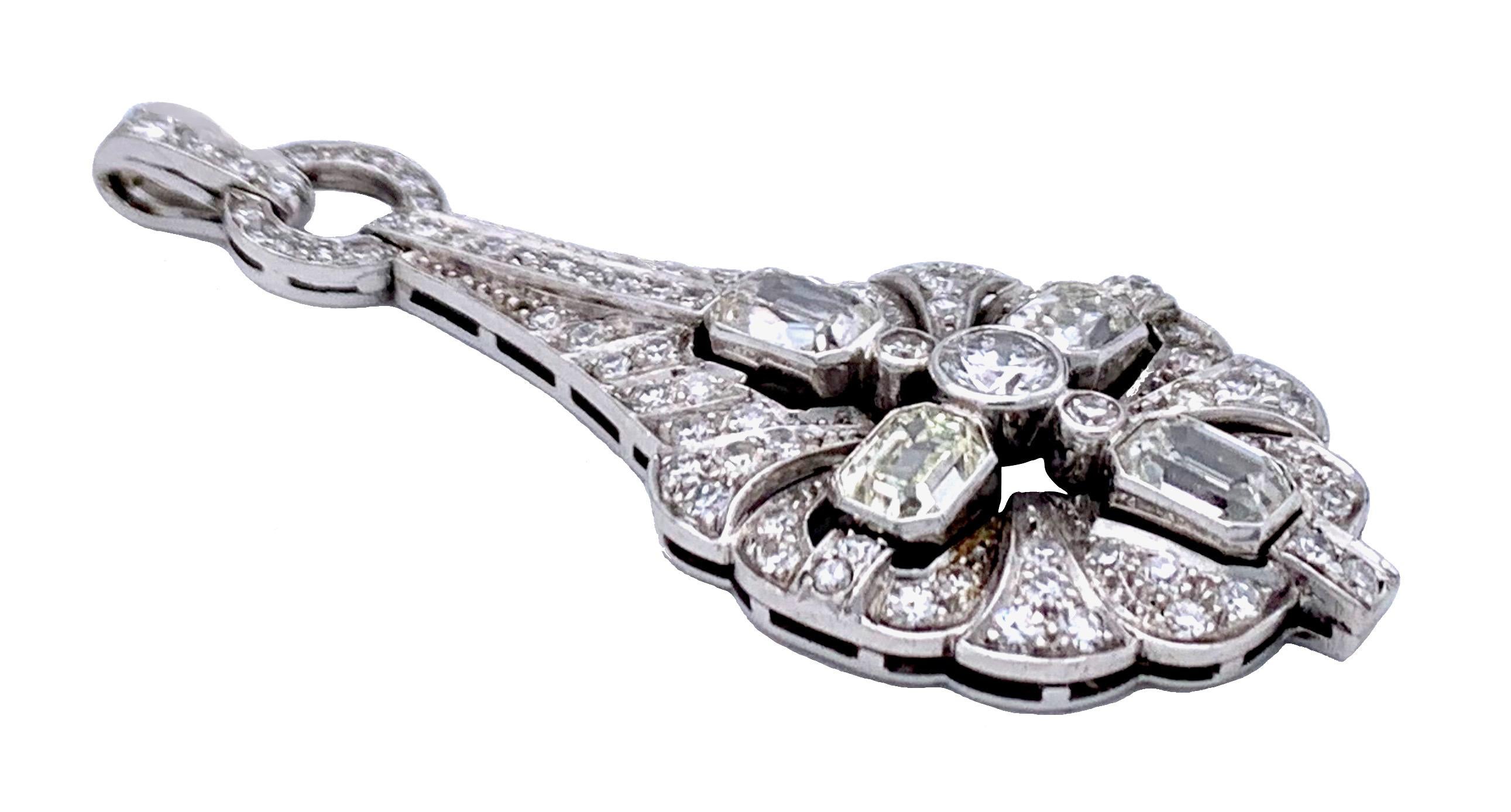 Art Deco Diamond Pendant Necklace 14 Karat White Gold In Good Condition In Munich, Bavaria