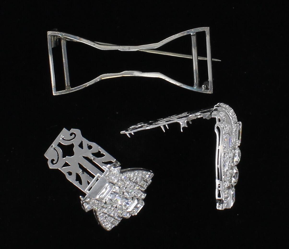 Art Deco Diamond Pin, Clip in Platinum For Sale 1