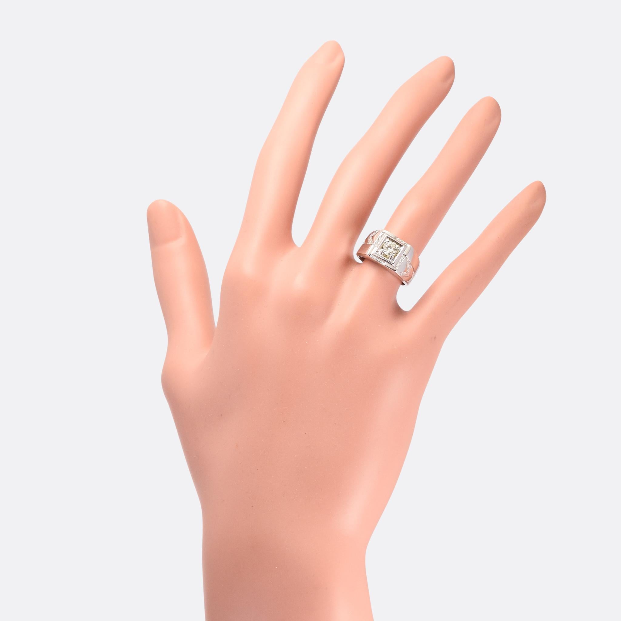 pinky signet ring womens