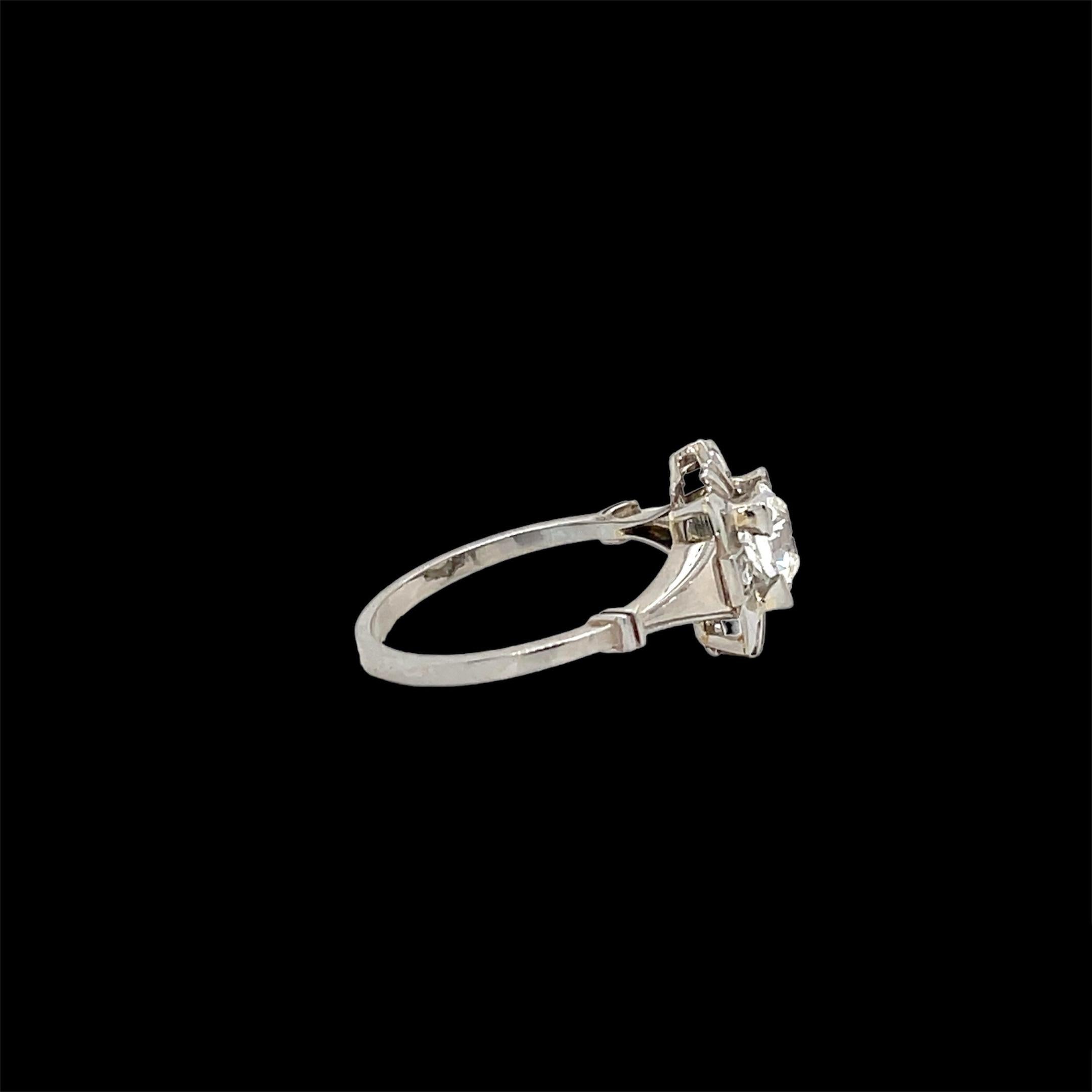 Art Deco Diamond Plaque Filigree Engagement Ring In Excellent Condition For Sale In Napoli, NA