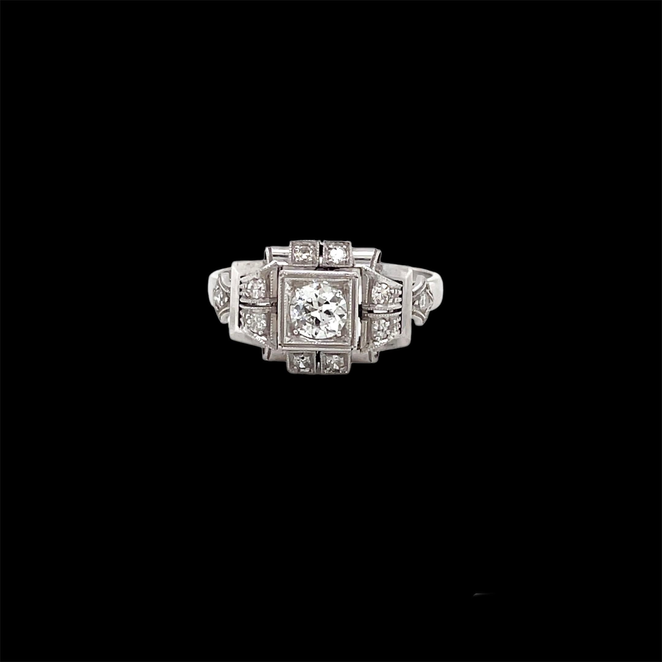 Art Deco Diamond Plaque Filigree Engagement Ring In Excellent Condition For Sale In Napoli, NA