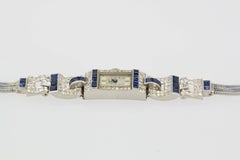Damenarmbanduhr aus Platin mit Diamant-Saphir-Armband, um 1935