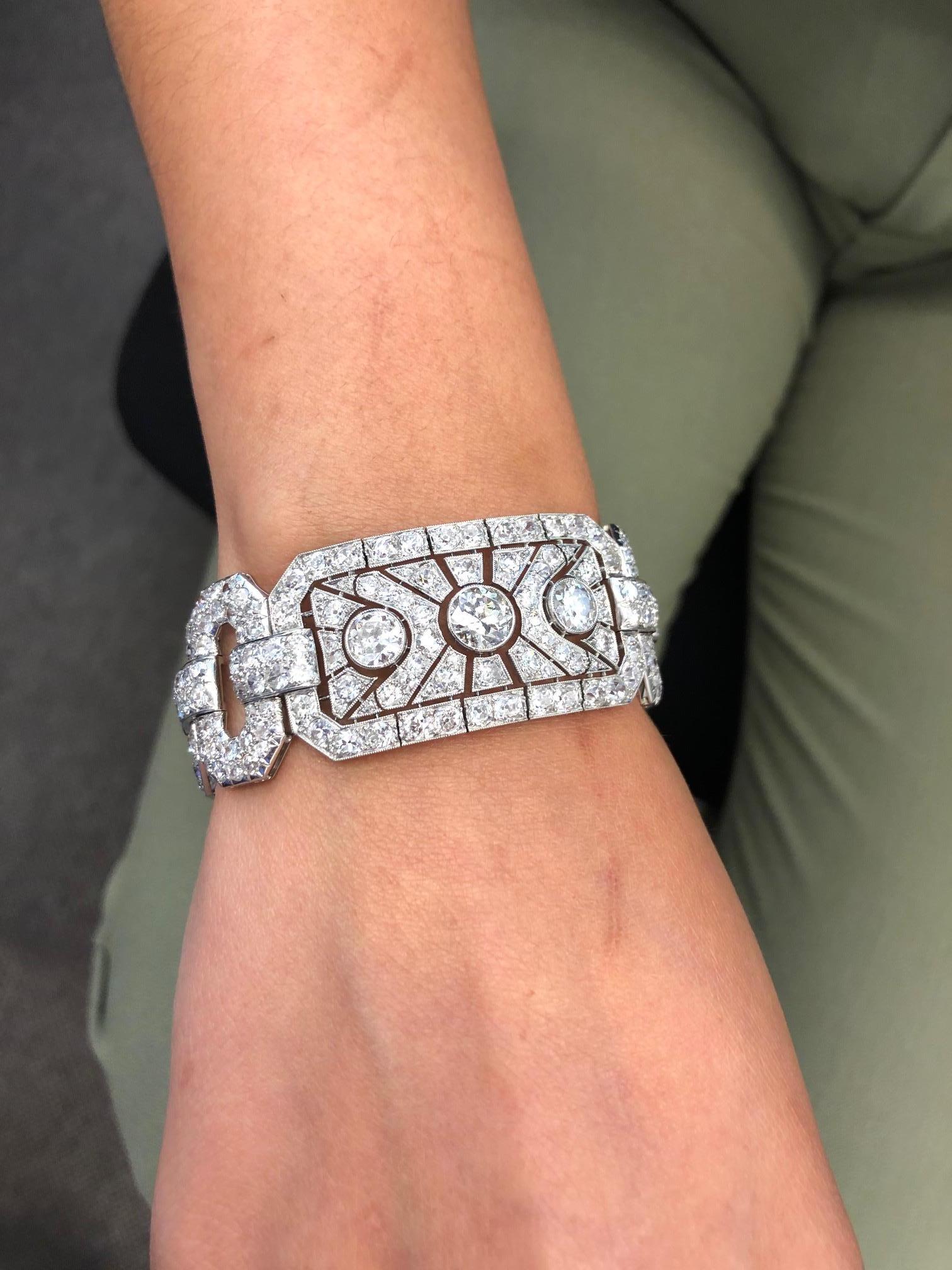Bracelet impressionnant Art déco en platine et diamants en vente 7