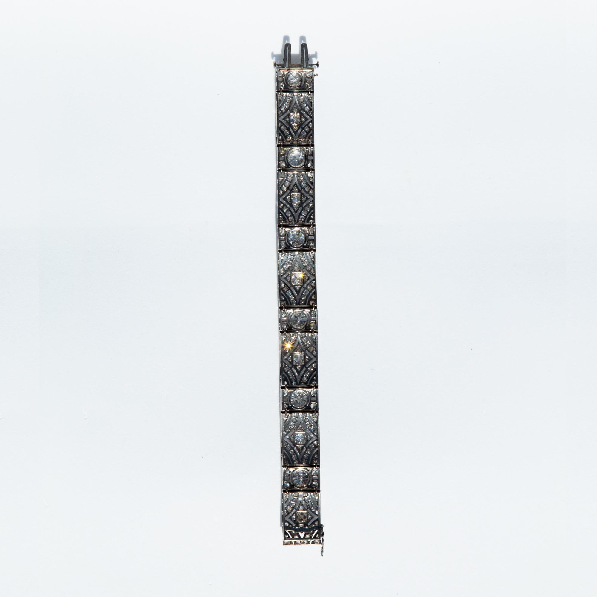 Art Deco Diamond Platinum Bracelet In Good Condition In Chipping Campden, GB