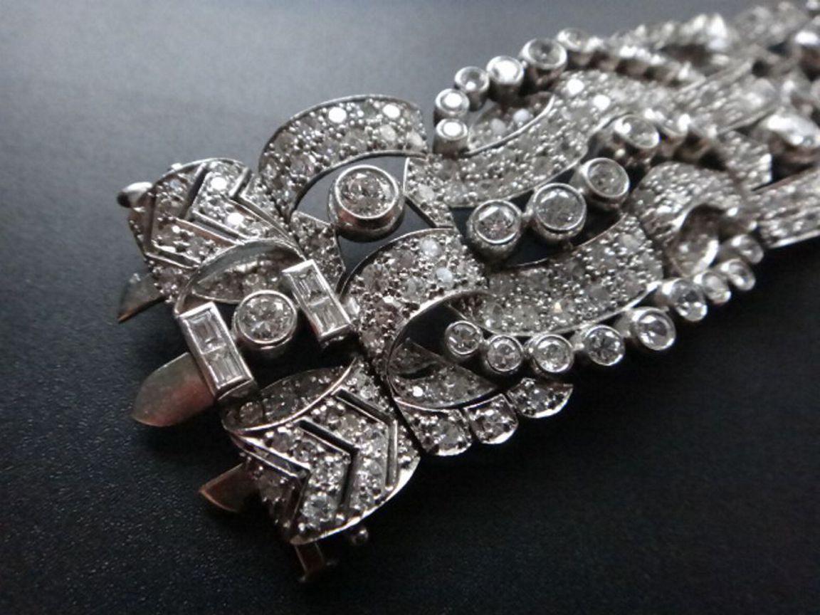 Women's Art Deco Diamond Platinum Bracelet For Sale