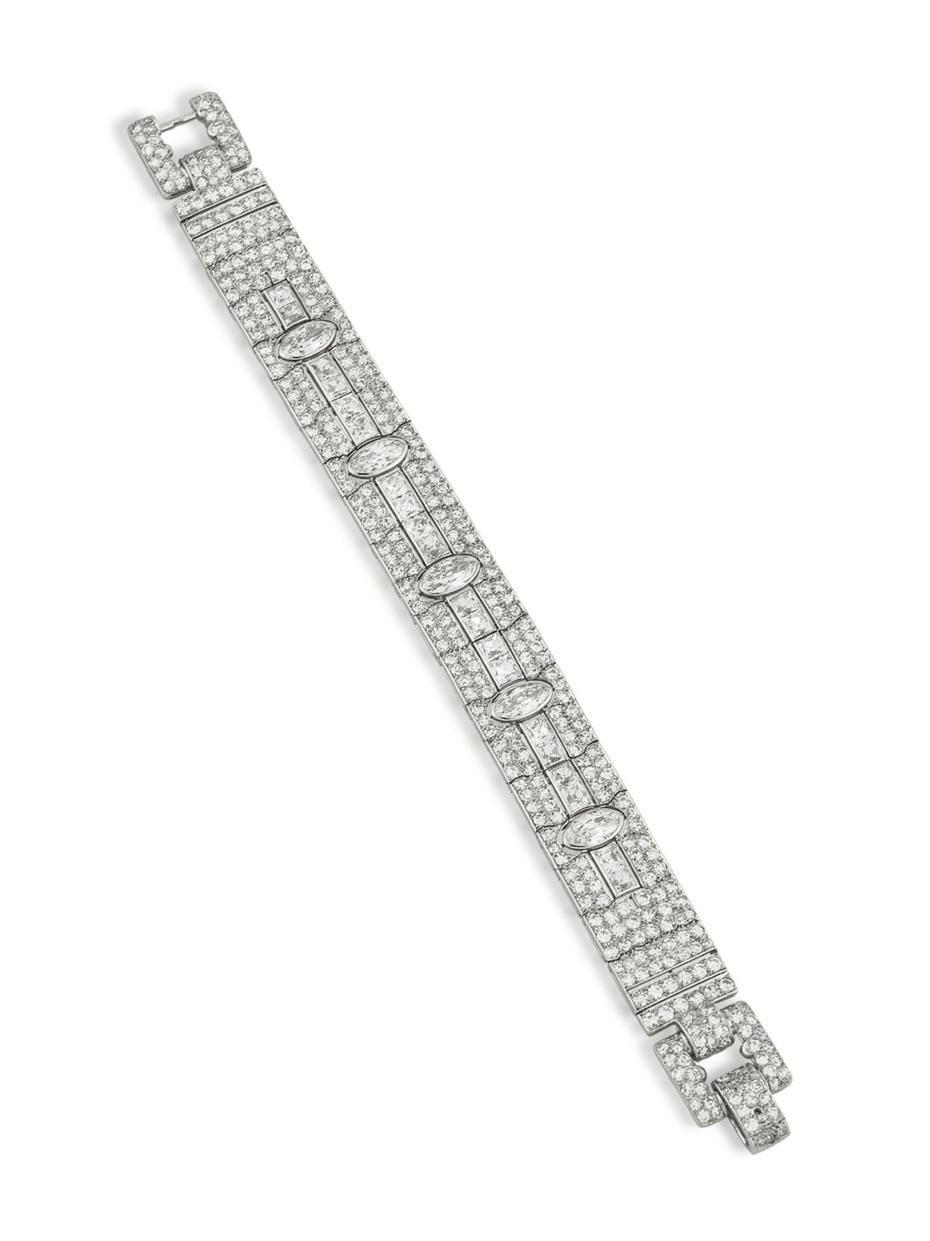 Bracelet Art déco rare en platine et diamants par Marzo Joailliers, Paris Excellent état - En vente à New York, NY