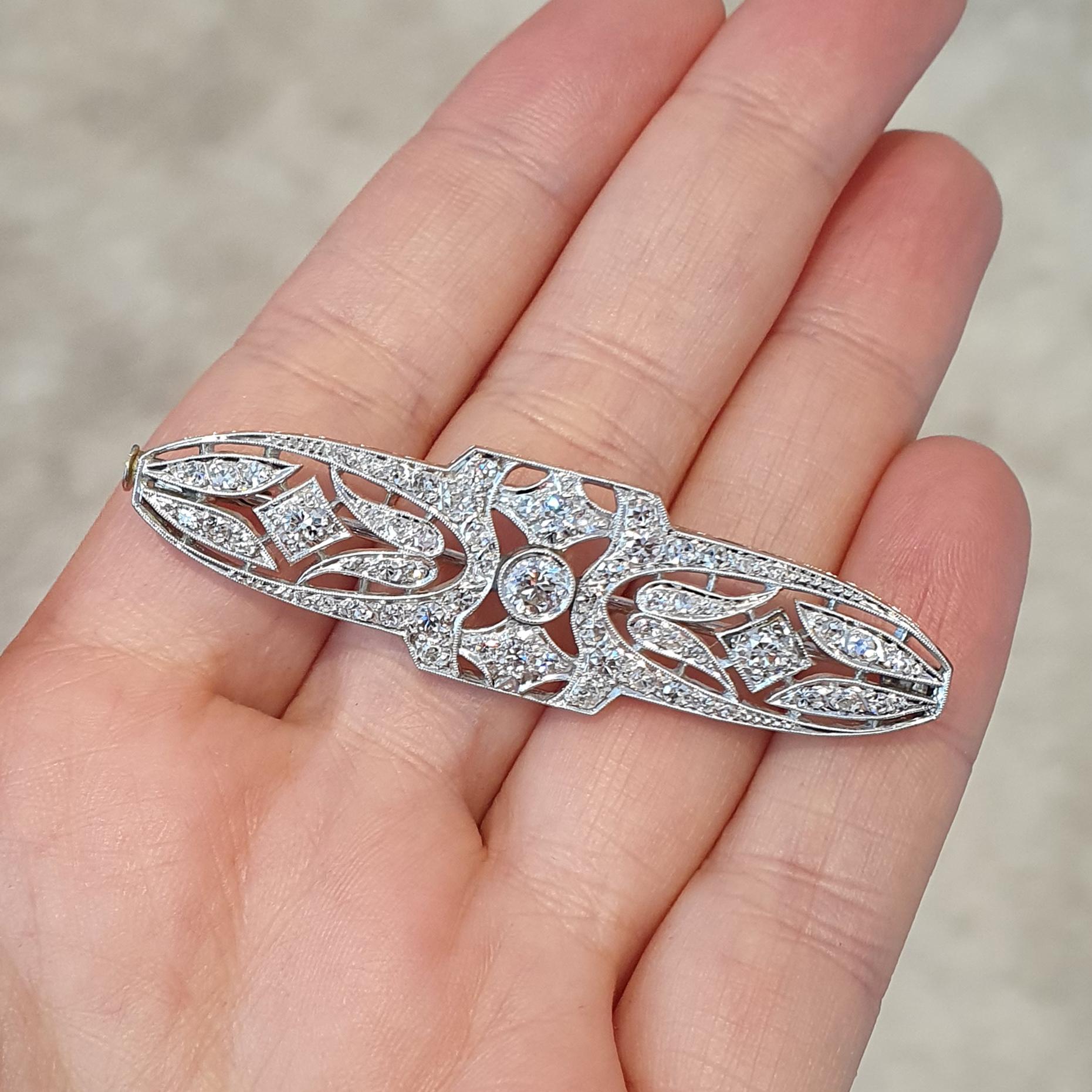 Art Deco Diamond Platinum Brooch For Sale 3