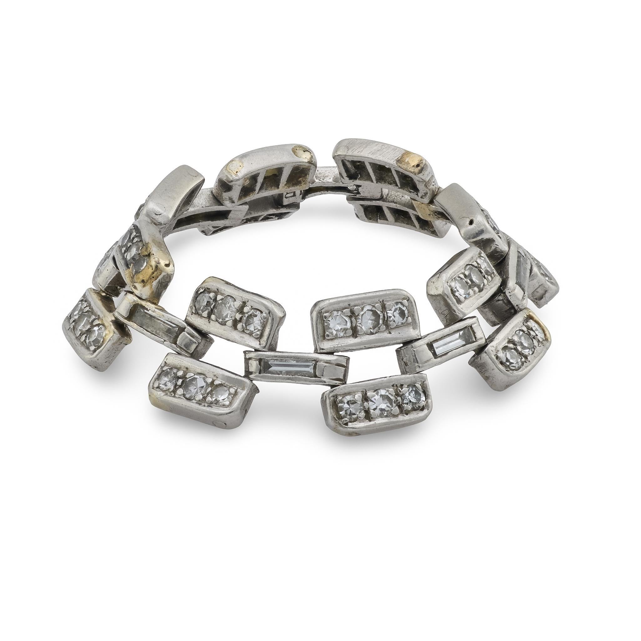 Anello a catena in platino con diamante Art Deco in vendita 2