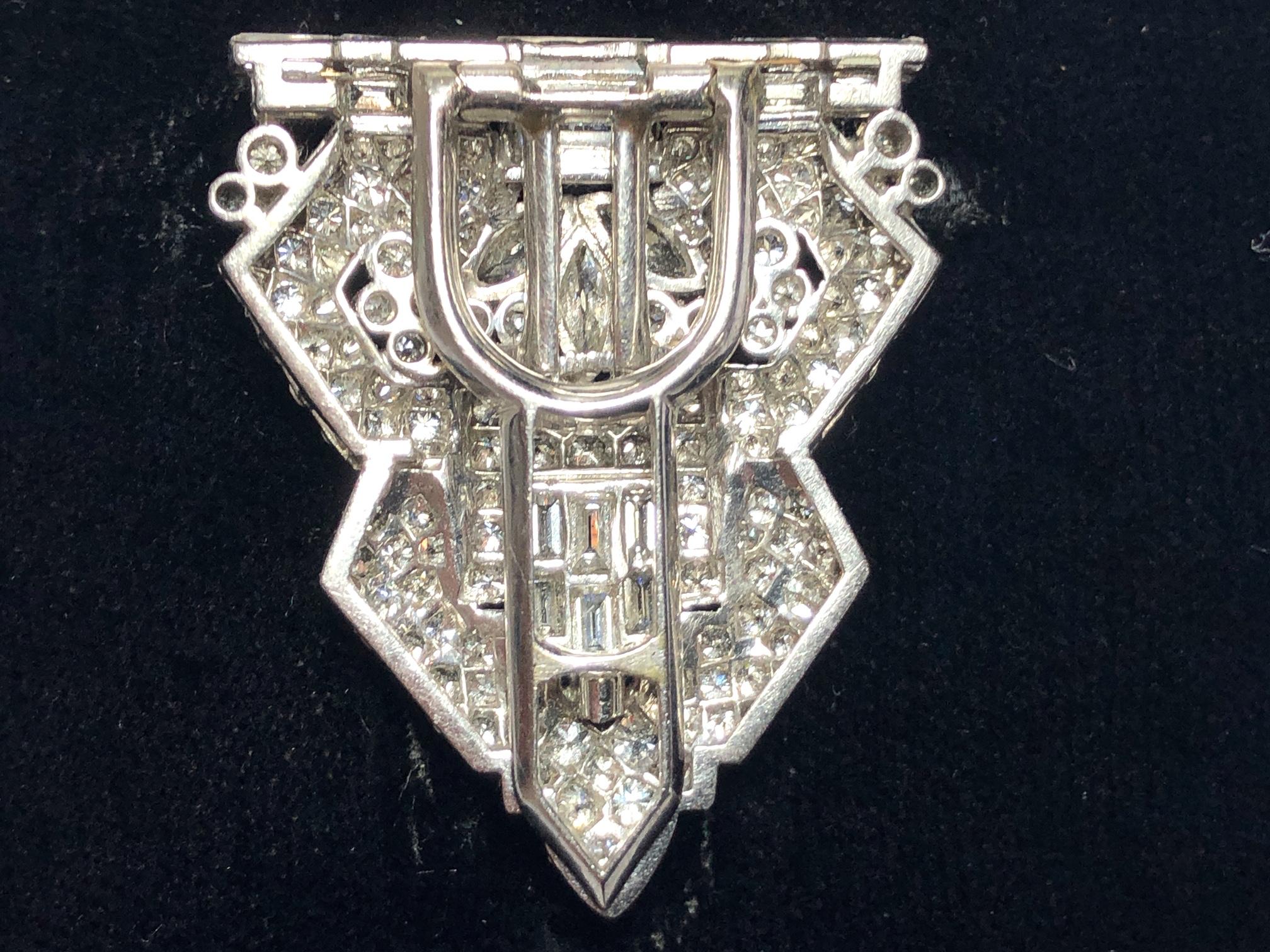 Art Deco Diamond and Platinum Clip Brooch, Circa 1935 In Good Condition In London, GB