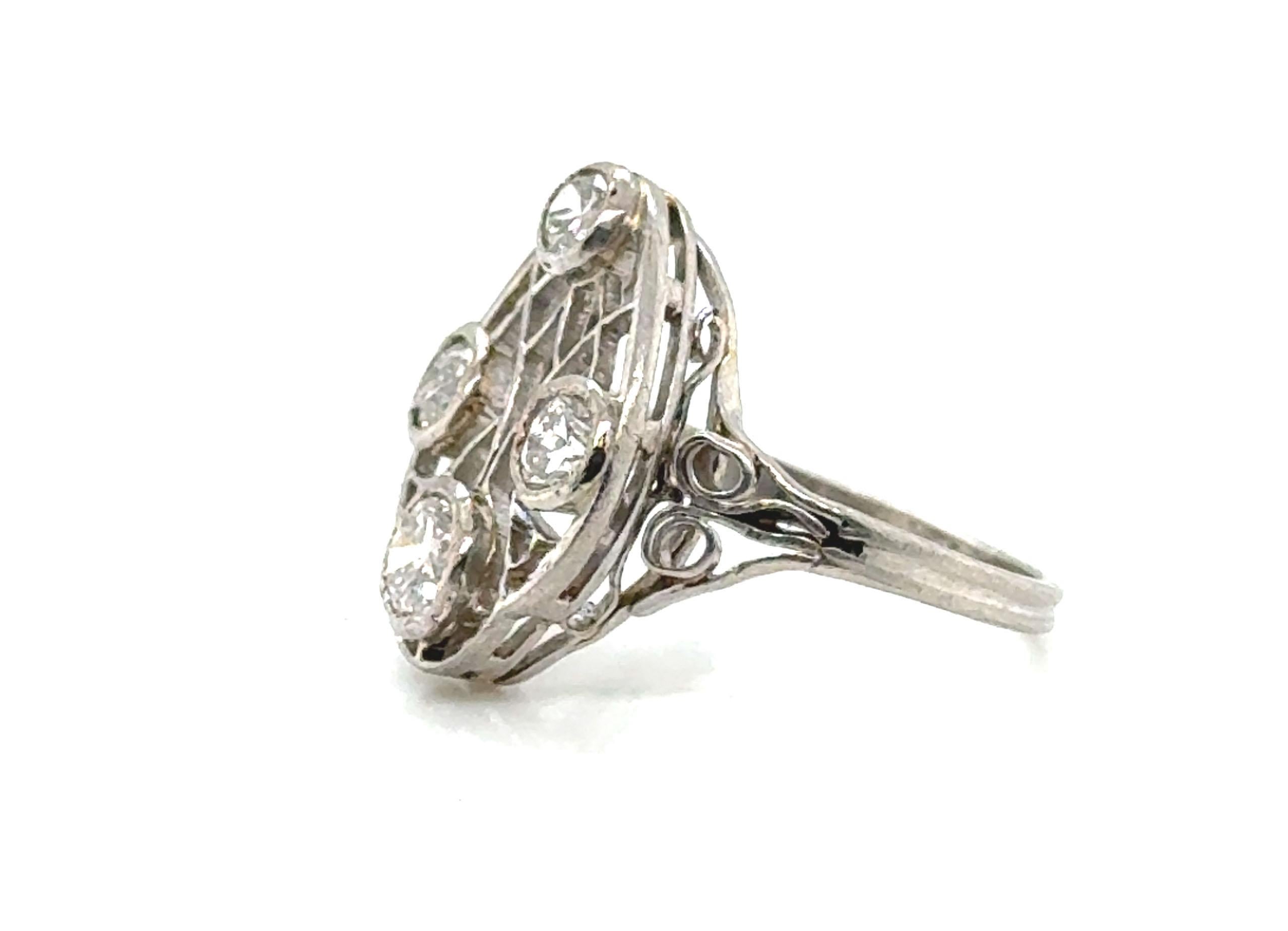 Art Déco Anillo de Cóctel de Platino con Diamantes Minados .63ct Filigrana Original Años 20 en Excelente estado para la venta en Dearborn, MI