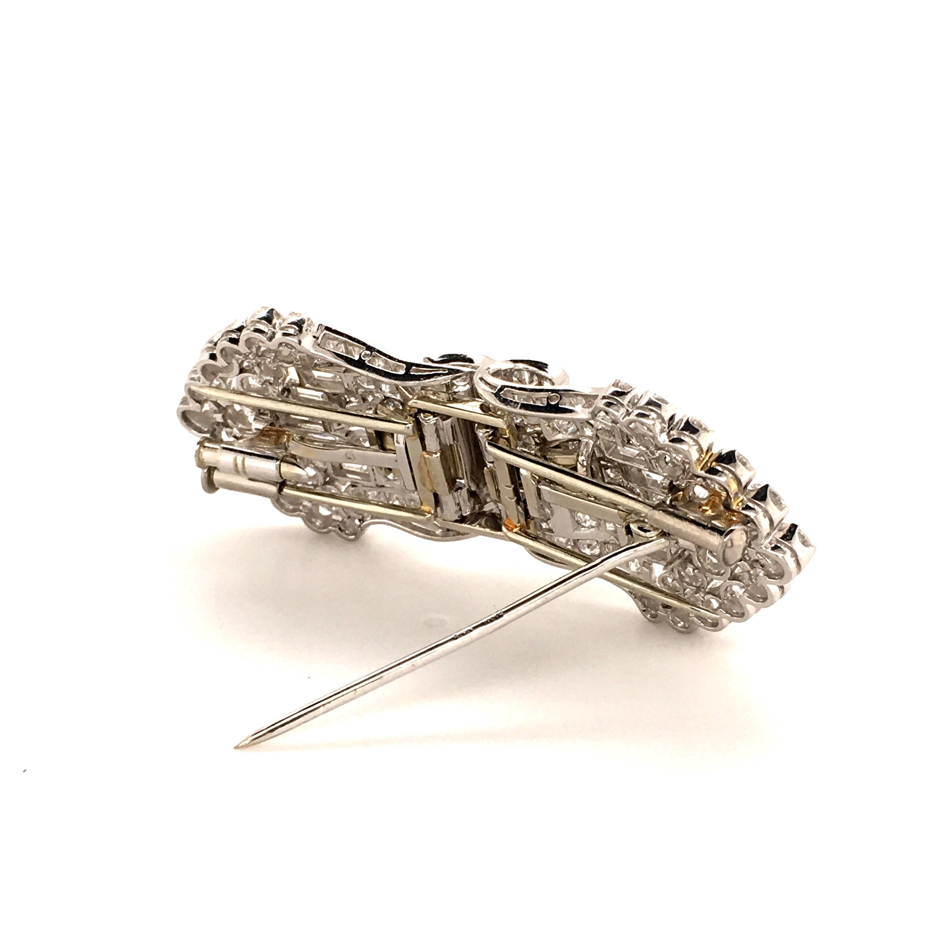 Art Deco Diamond Platinum Double Clip Brooch In Good Condition In Lucerne, CH