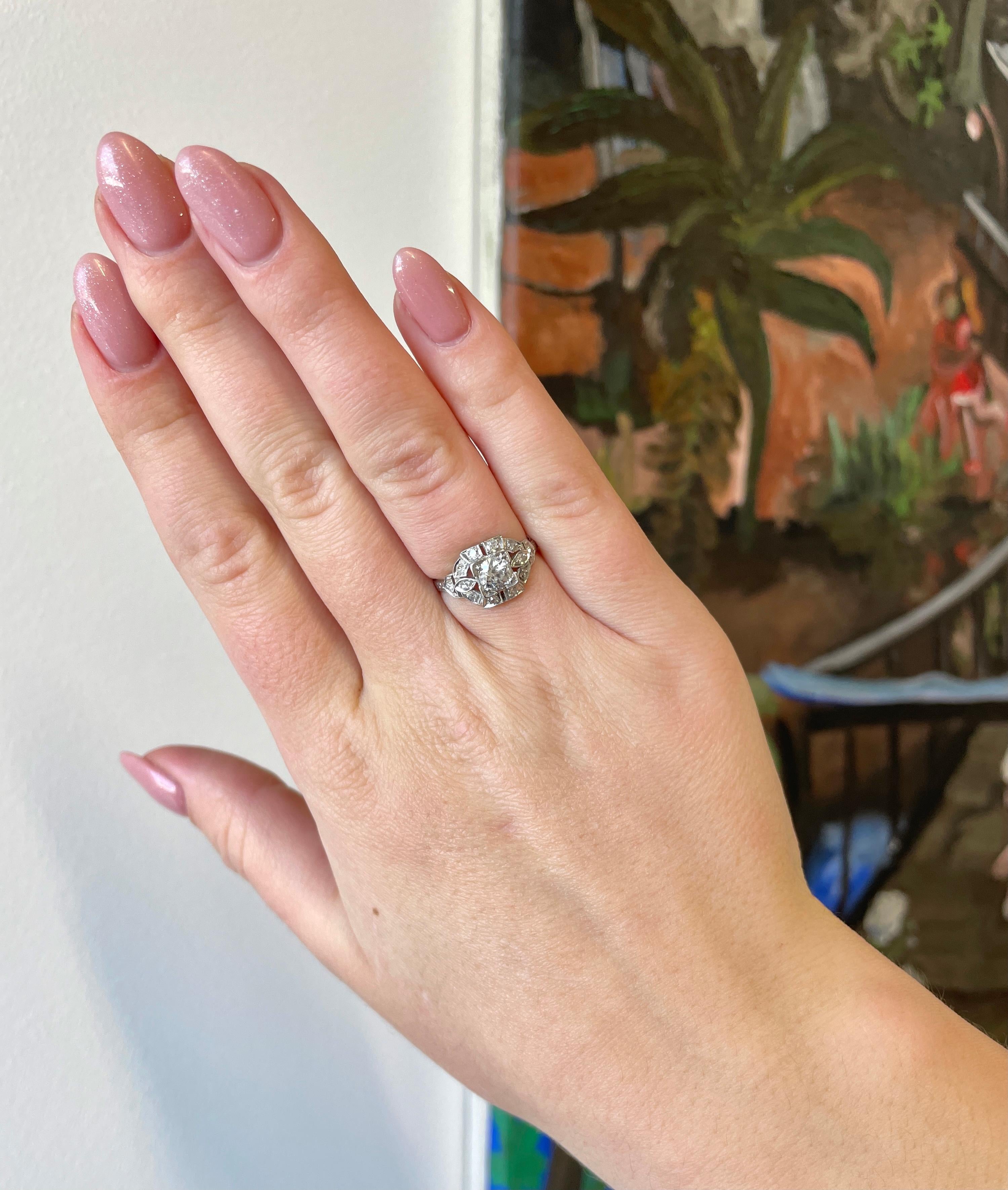 Women's Art Deco Diamond Platinum Engagement Ring