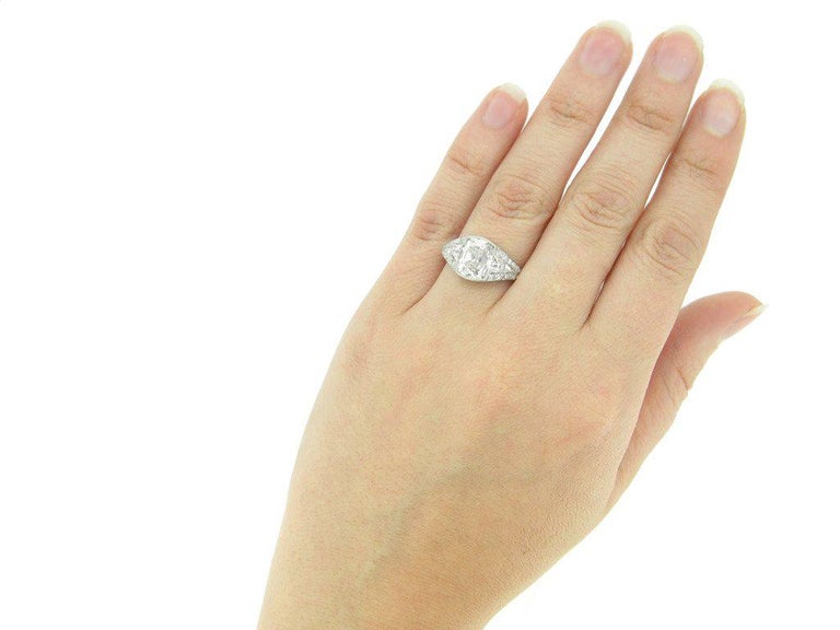 Art Deco Diamond Platinum Engagement Ring For Sale 1