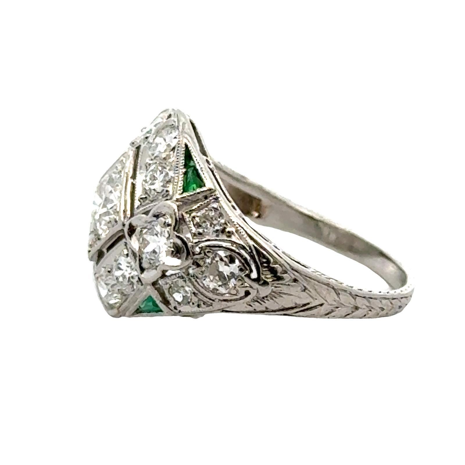Women's Art Deco Diamond Platinum Filigree Antique Cocktail Ring Emerald Accents For Sale