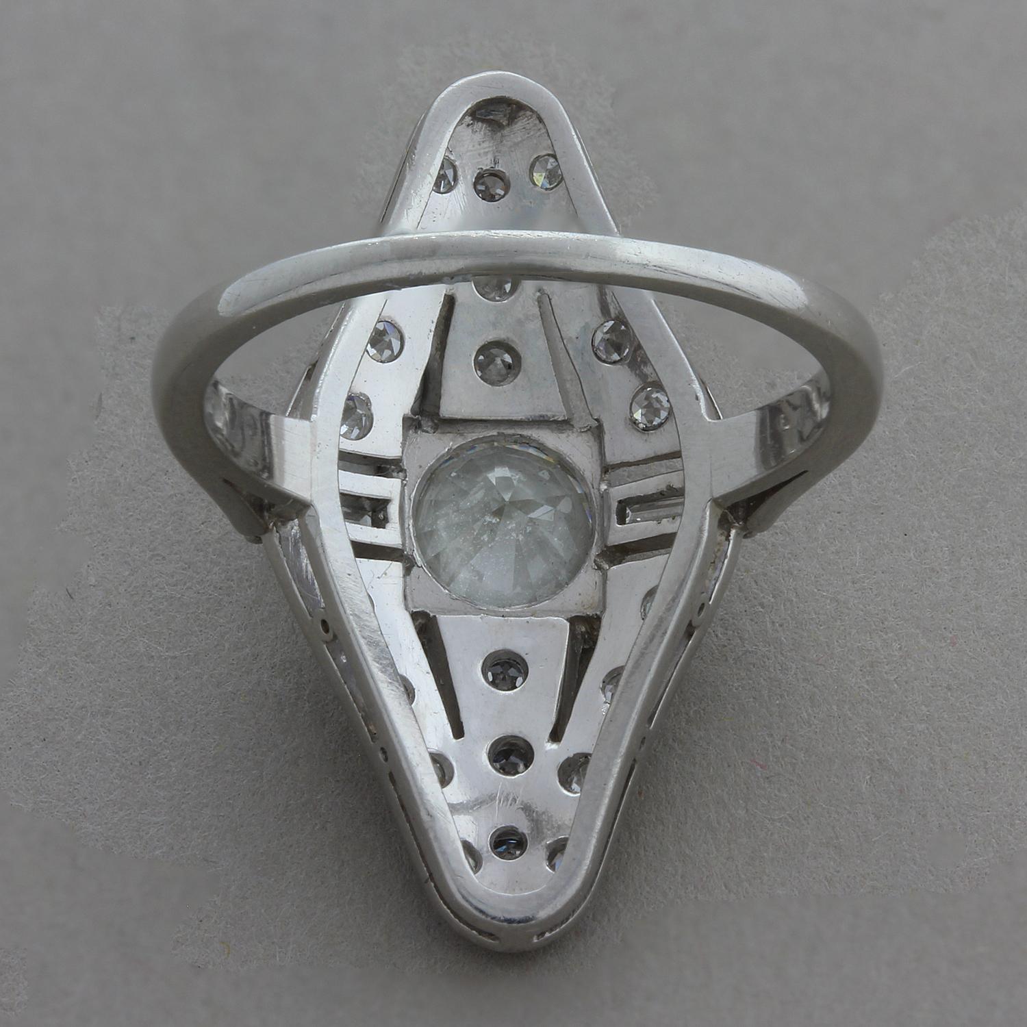 Bague de fiançailles navette en platine et diamants de style Art déco Neuf - En vente à Beverly Hills, CA