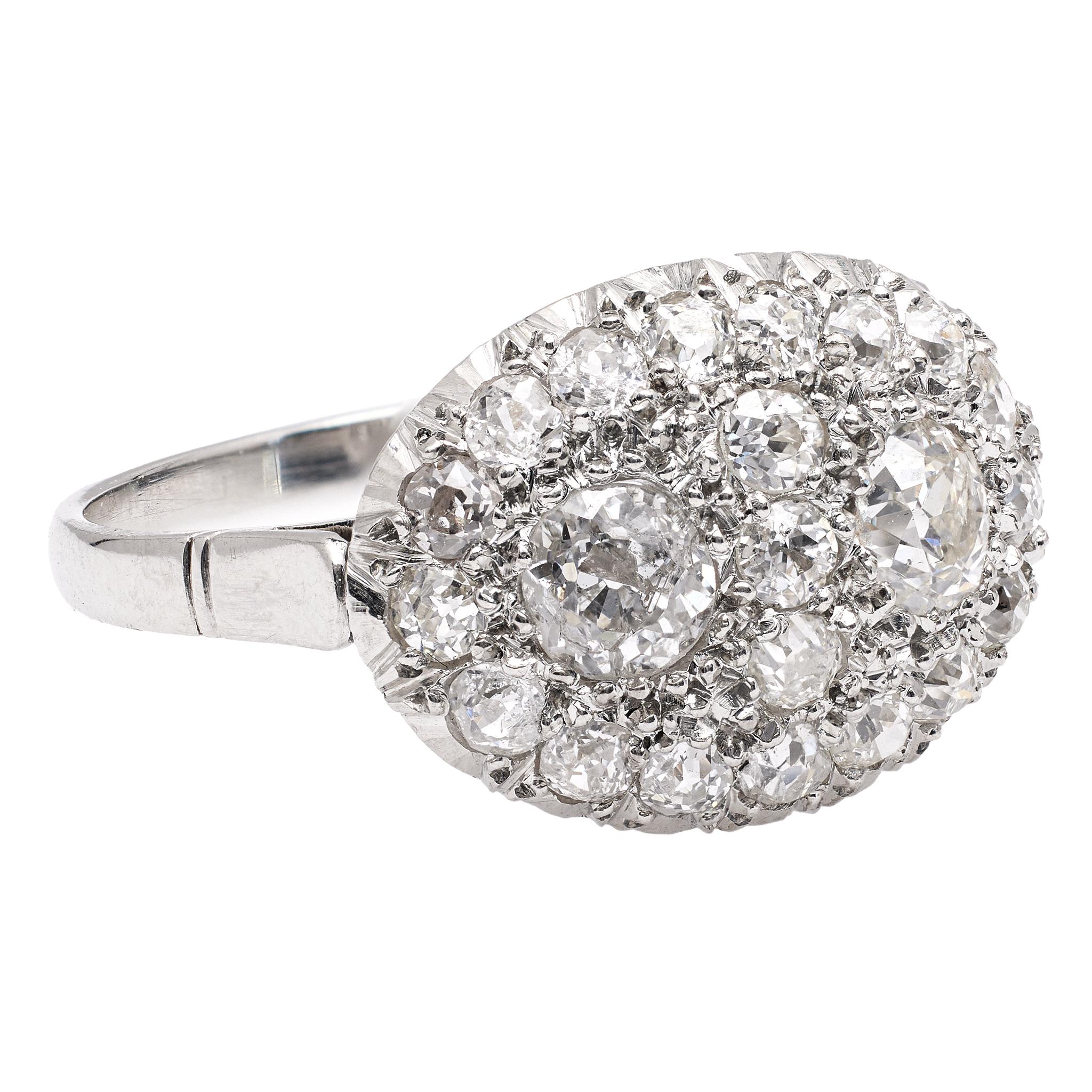 Women's or Men's Art Deco Diamond Platinum Oval Ring For Sale