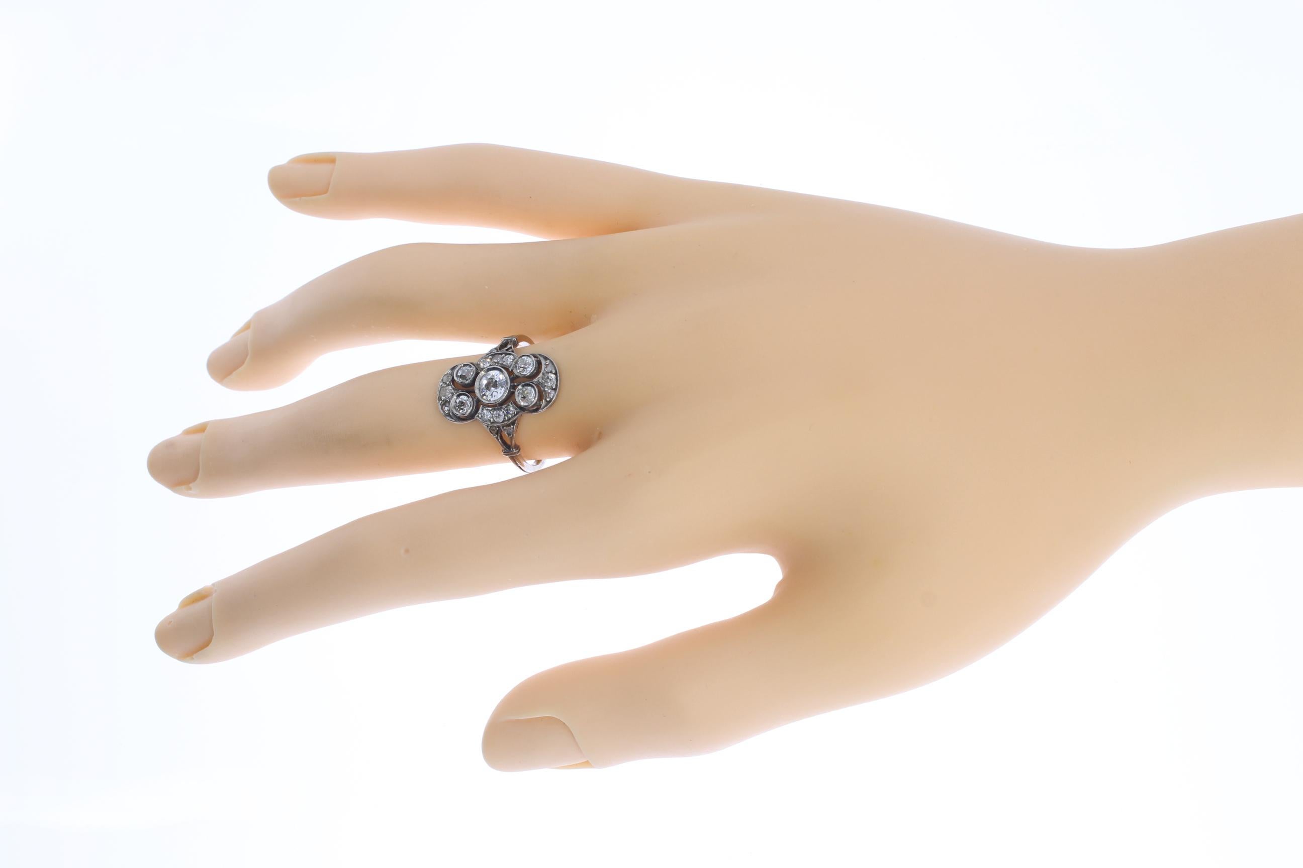 Art Deco Diamond Platinum Ring For Sale 5