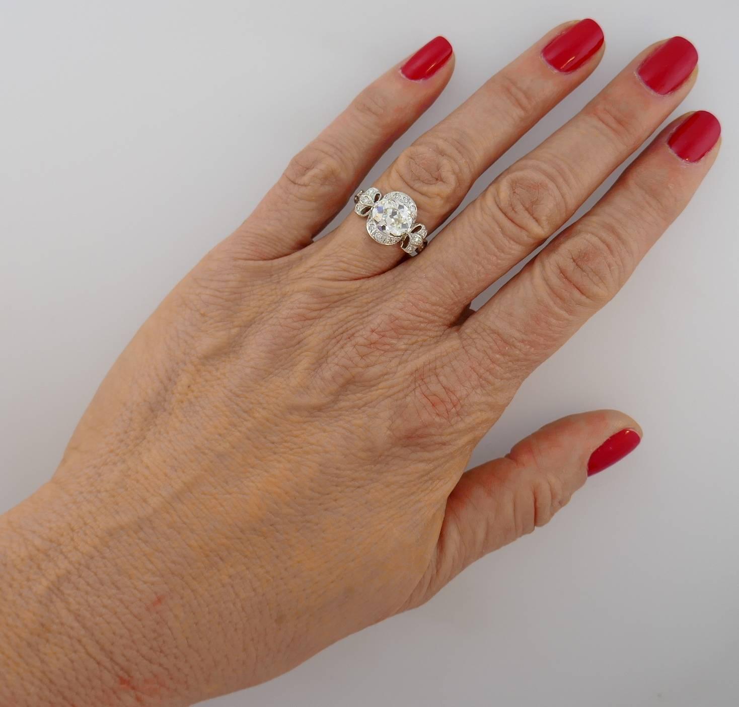 Classic Art Deco ring created in the 1930's. Elegant, timeless, feminine and wearable, the ring is a great addition to your jewelry collection. It can also make a beautiful engagement ring.
Made of platinum (tested), the ring features an