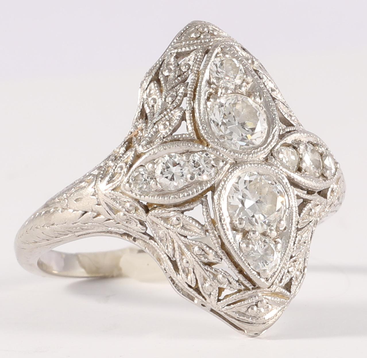 Art Deco Diamond Platinum Ring In Excellent Condition For Sale In Sonoma, CA