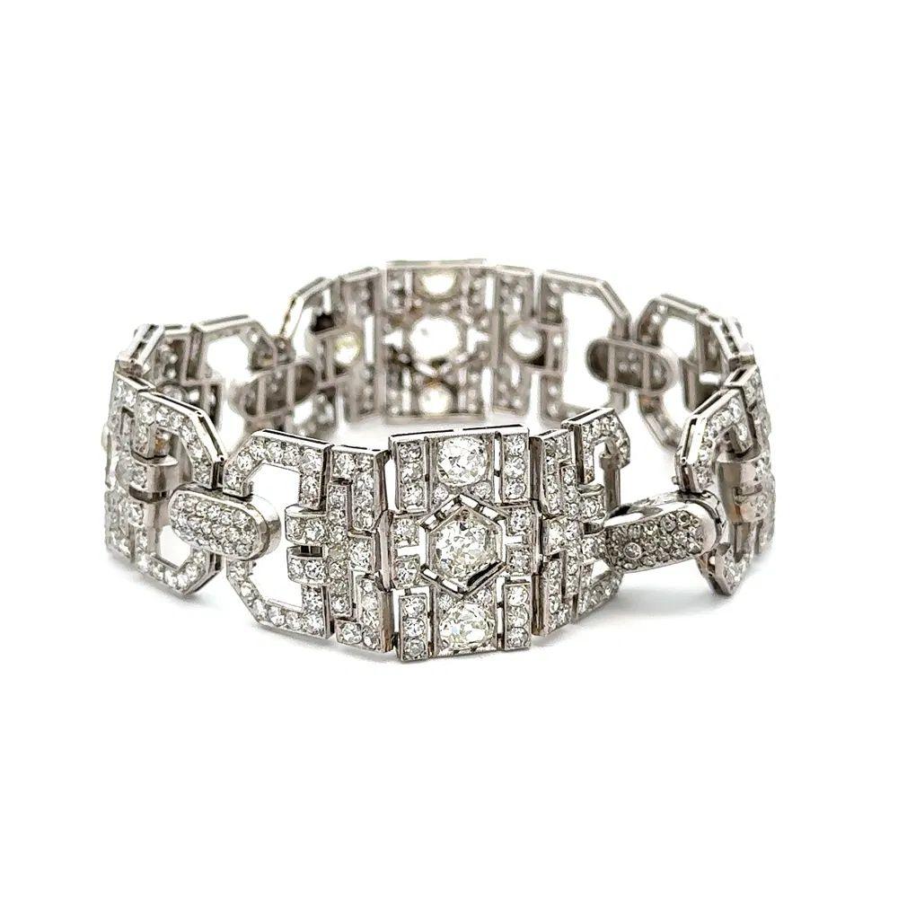 Semplicemente bello! Bracciale da Oscar in platino con diamanti Art Deco finemente dettagliato. Design in filigrana realizzato a mano. Incastonato a mano con Diamonds Mine Cut del peso di circa 3,50tcw e Diamonds Old Cut del peso di circa 15tcw. Il