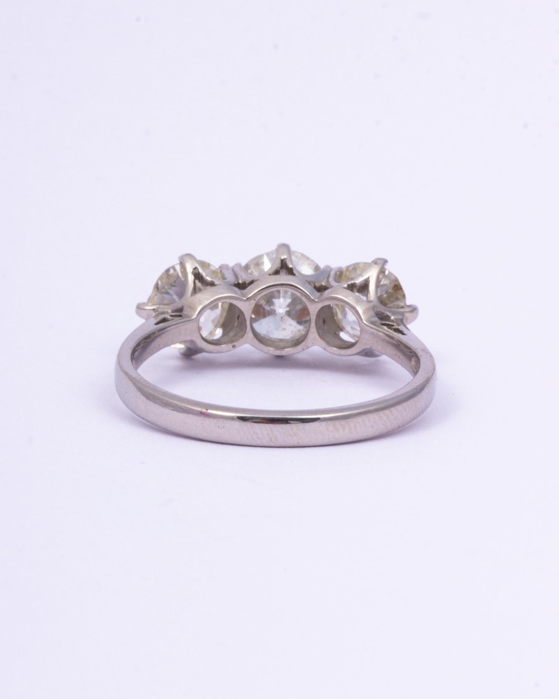 Art Deco Diamond Platinum Three-Stone In Excellent Condition In Chipping Campden, GB