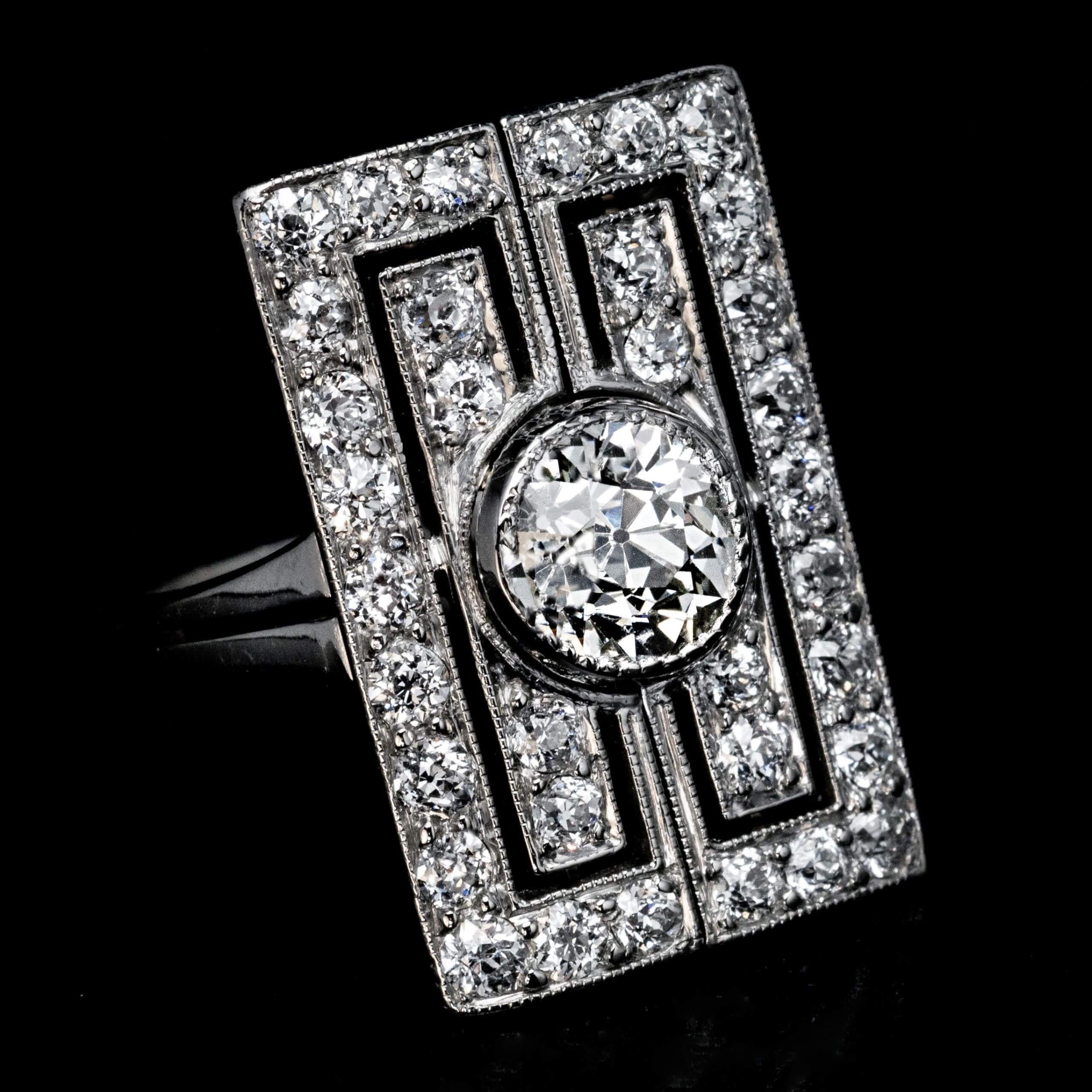 Art Deco Diamond Platinum Vintage Engagement Ring For Sale 1