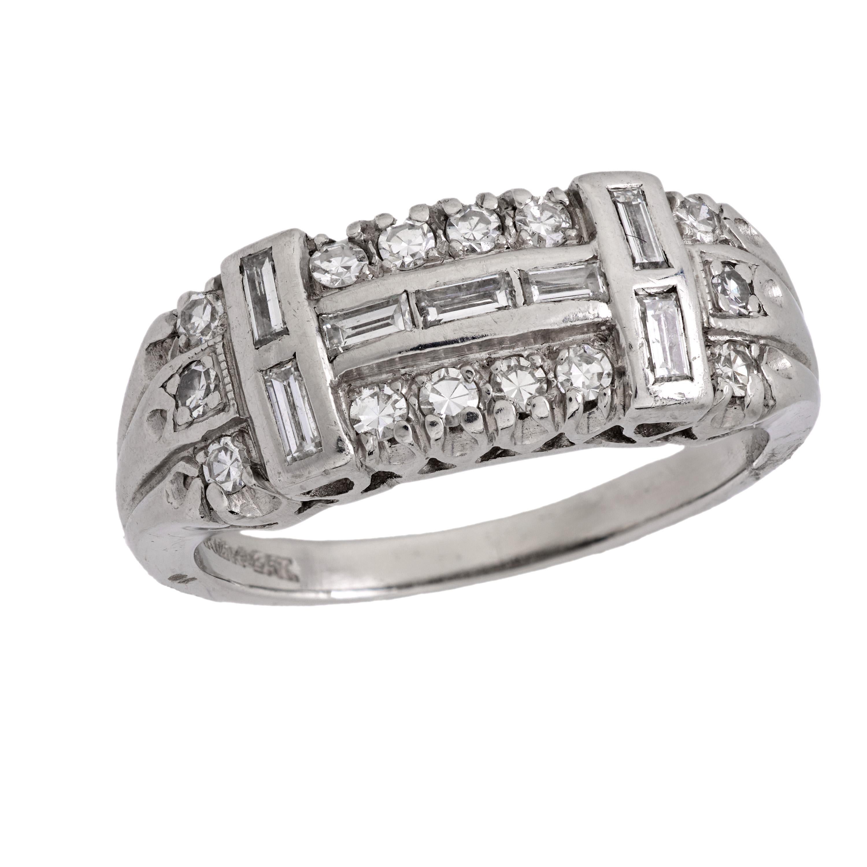 Baguette Cut Art Deco diamond platinum wedding band For Sale