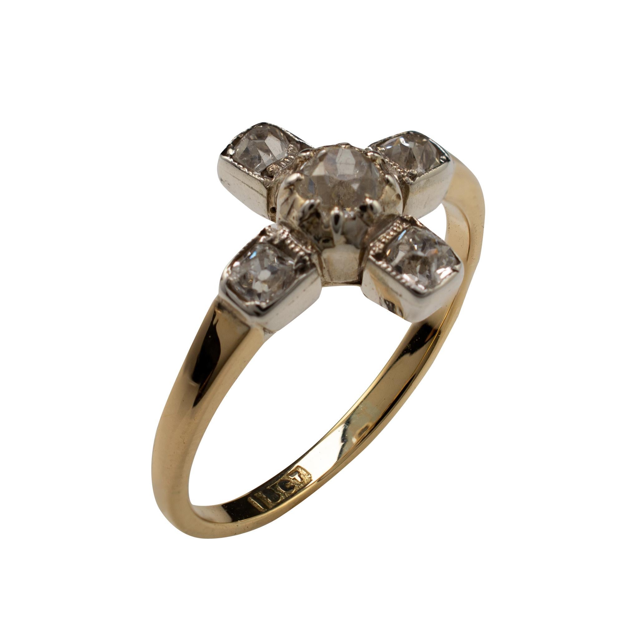 Art Deco Diamond Ring 18 Karat White Gold, circa 1920s In Good Condition In Preston, Lancashire