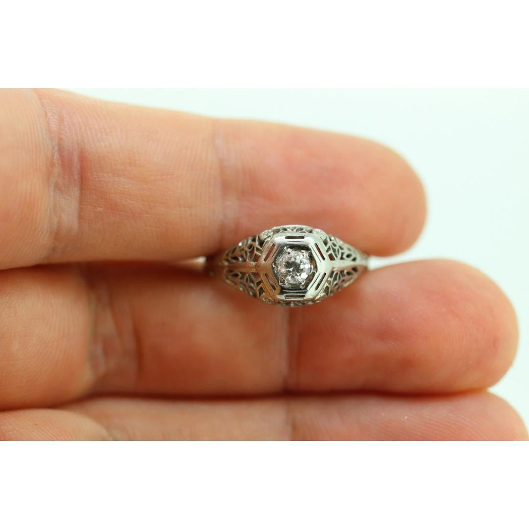 Art Deco Diamond ring. 18k White Gold Filigree Engagement Ring. 4