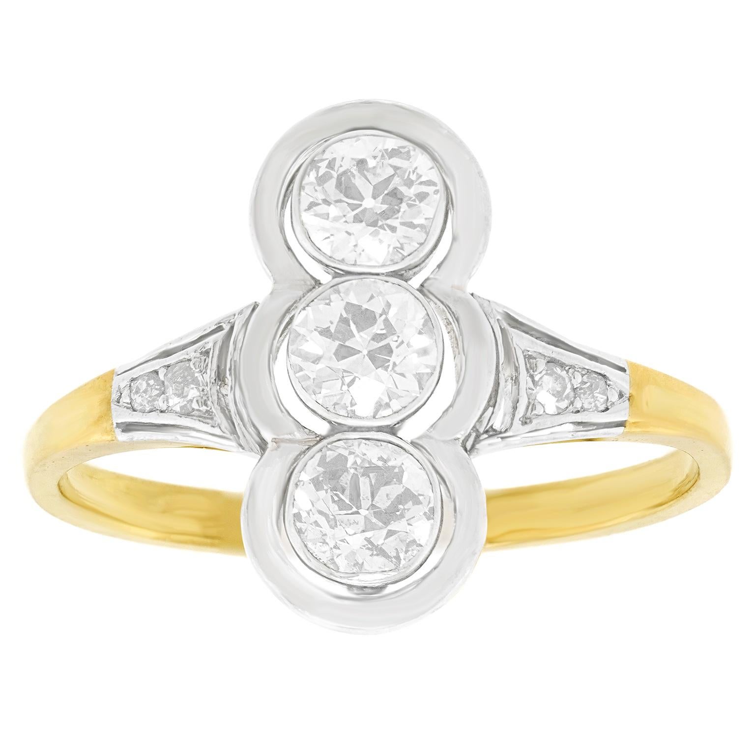 Round Cut Art Deco Diamond Ring For Sale