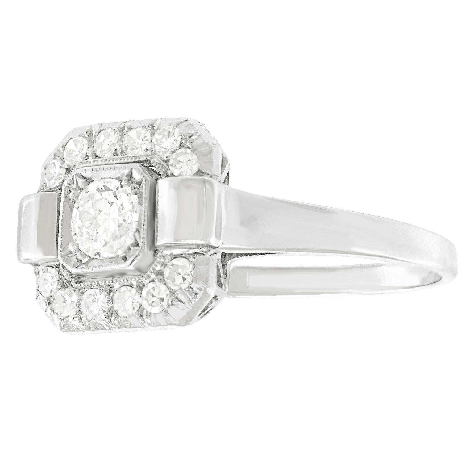 Round Cut Art Deco Diamond Ring For Sale