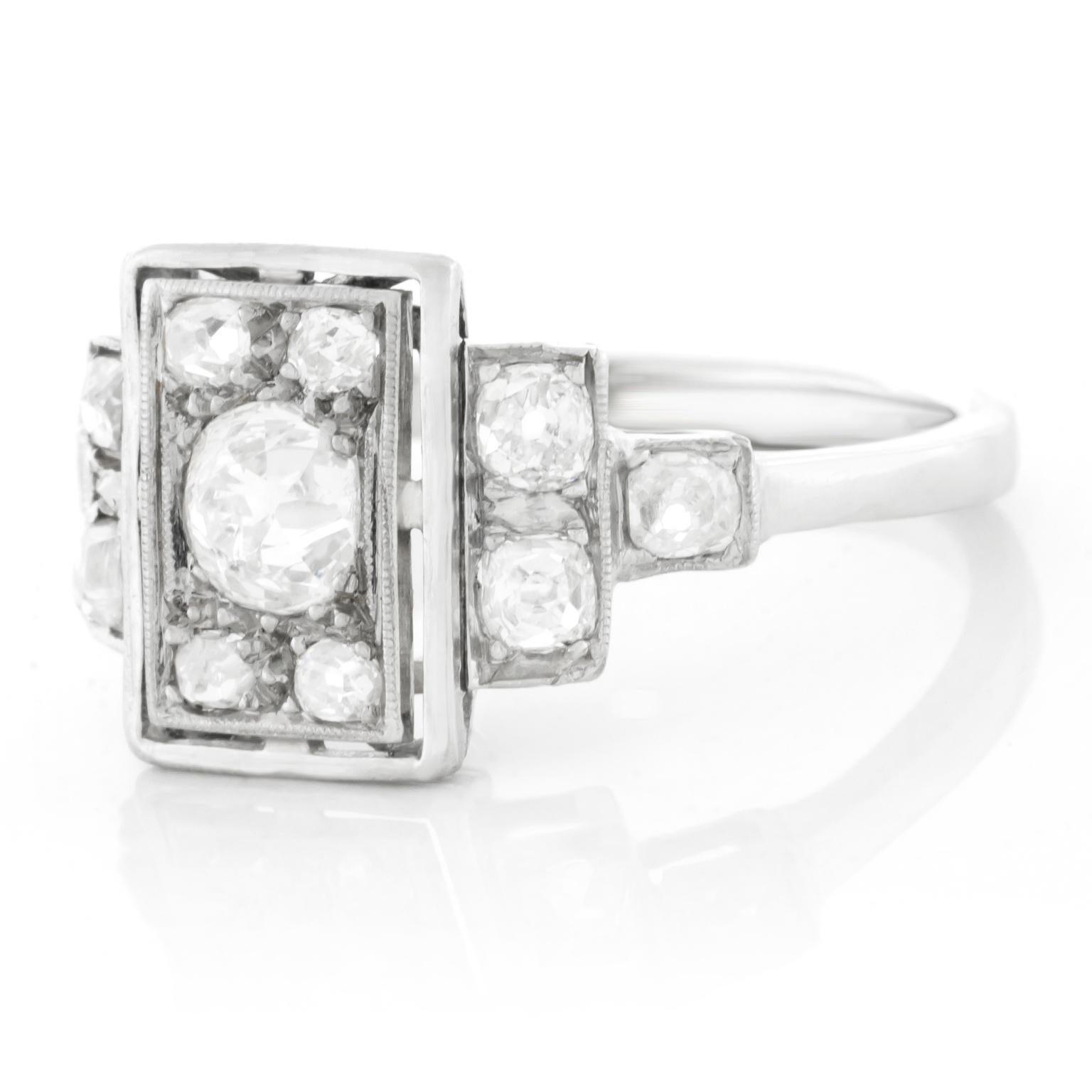 Art Deco Diamond Ring In Good Condition In Litchfield, CT