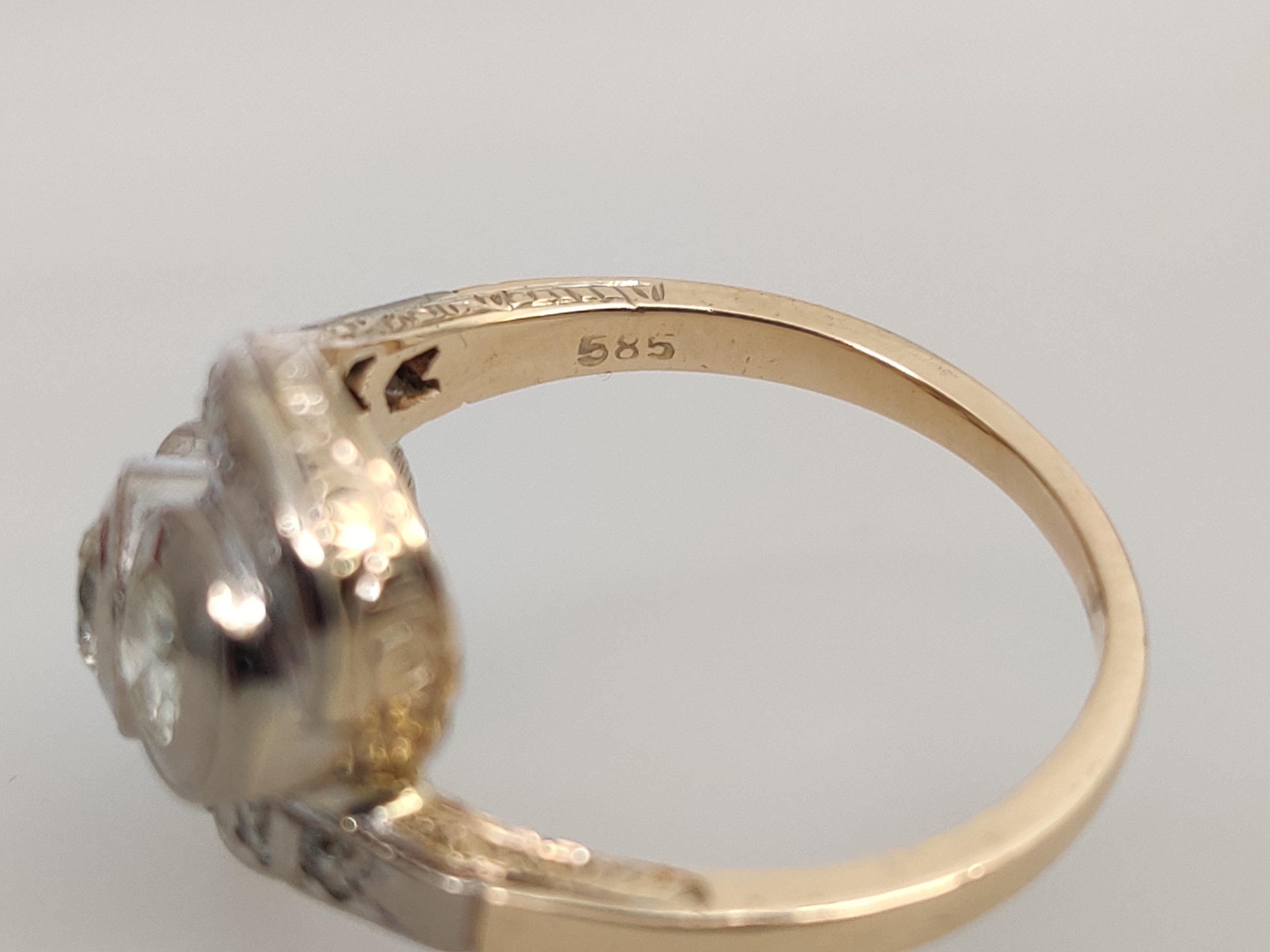 Art-Deco Diamond Ring 2