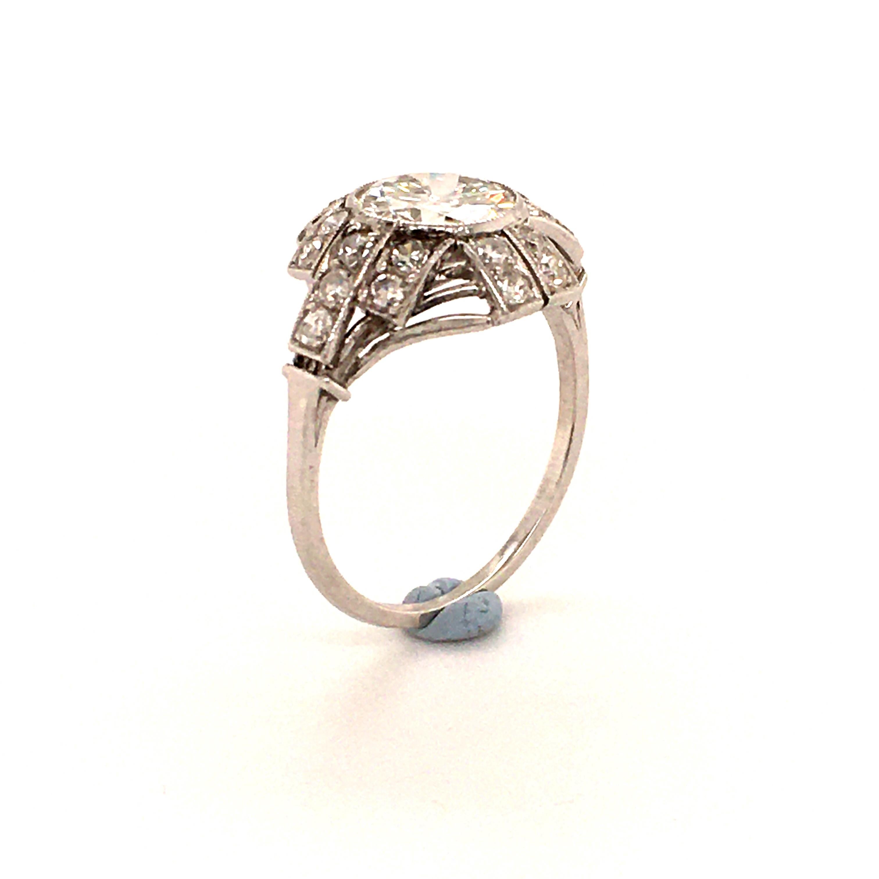 Art Deco Diamond Ring in Platinum 1