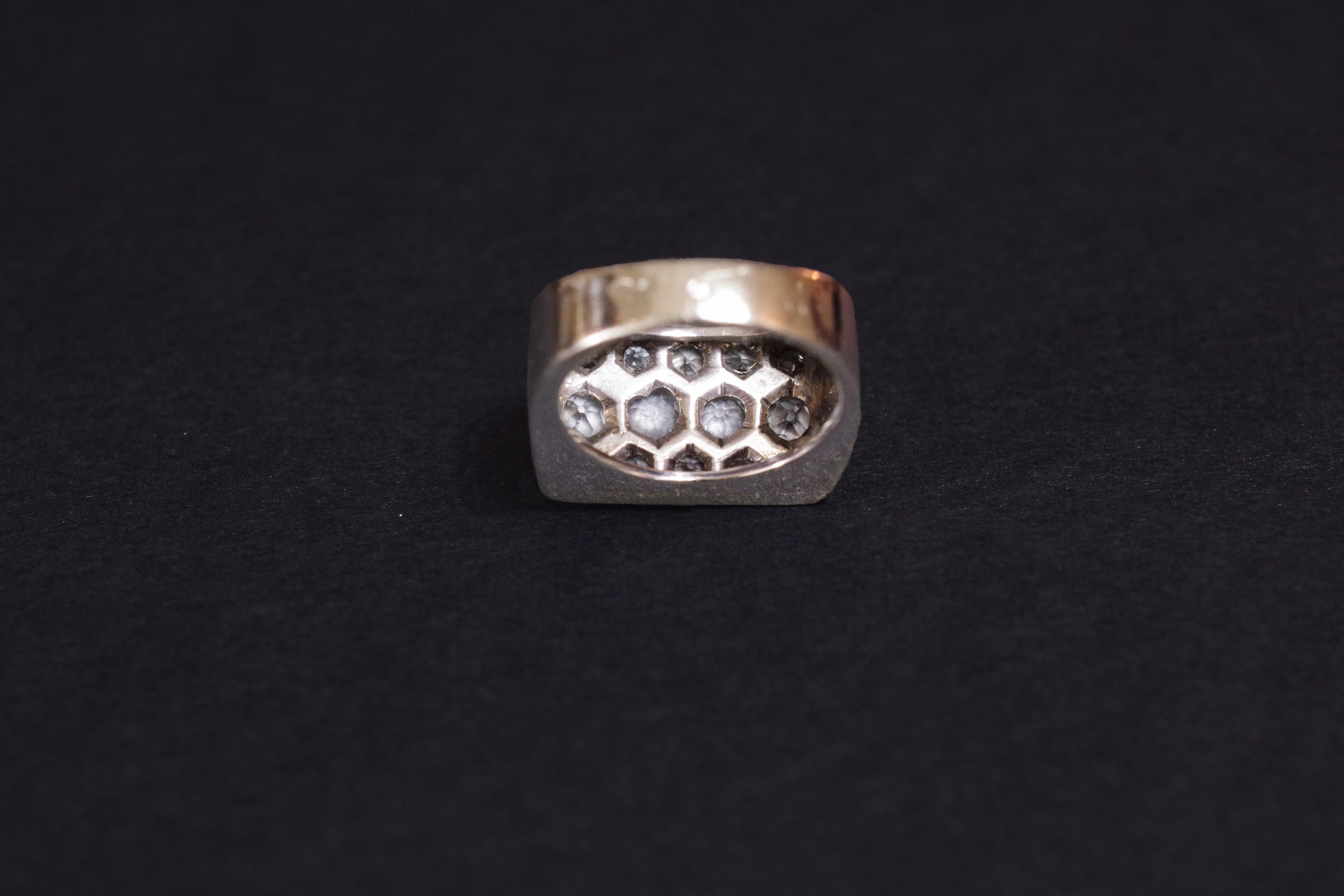 Art Deco diamond ring in white gold 18k, Maurice Beck, René Boivin's jeweler In Fair Condition For Sale In PARIS, FR