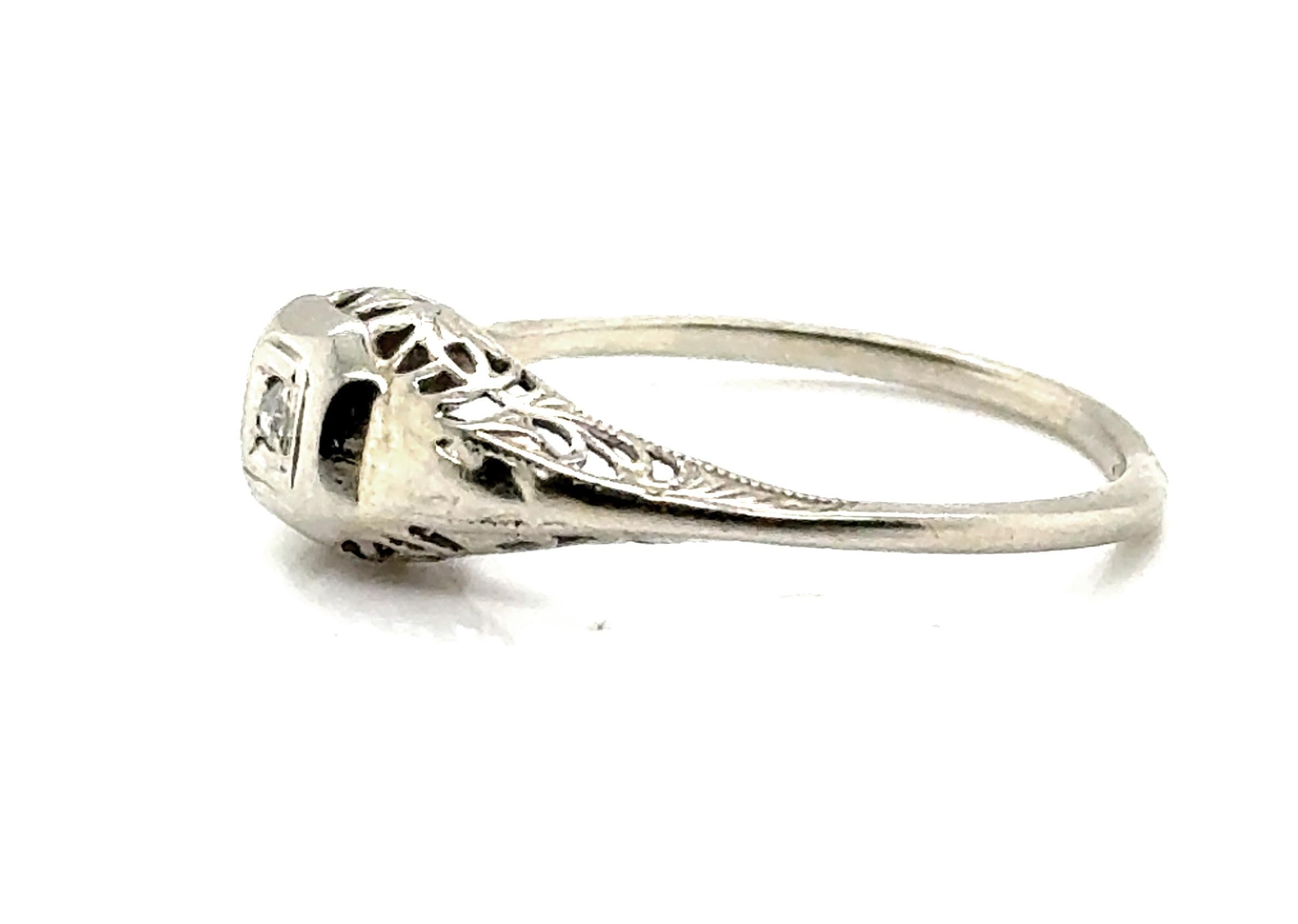 Art Decó Anillo Diamante Antiguo Corte Mina Vintage 18k Filigrana Antiguo Original Años 20 Talla antigua en venta
