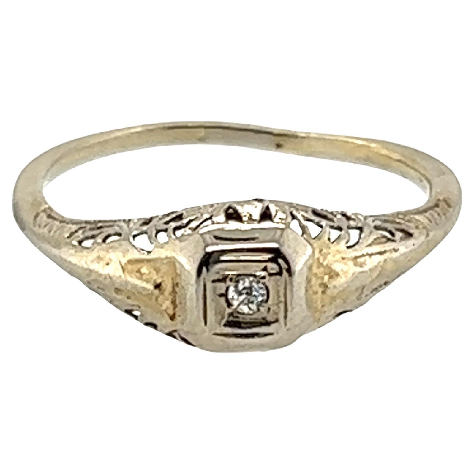 Bague Art Déco filigrane vintage en or 18 carats avec diamants taille vieille mine, années 1920 en vente