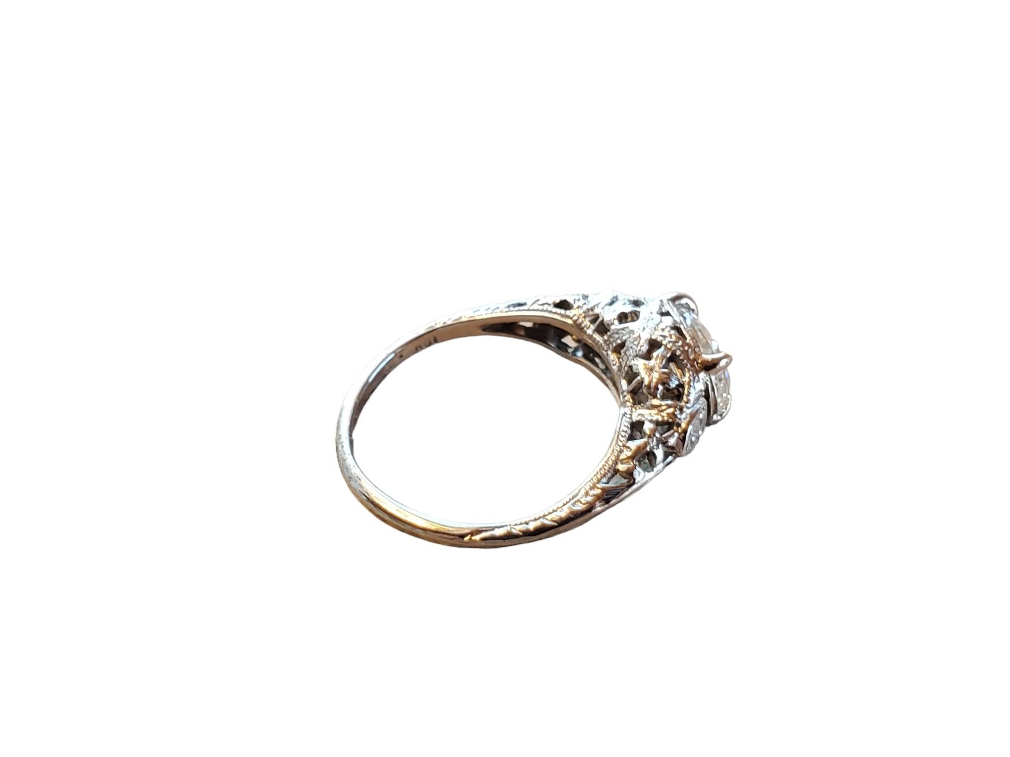 Art Deco Diamond Ring Oval Diamond .90ct K VS 18k White Gold Vintage Ring In Good Condition For Sale In Overland Park, KS