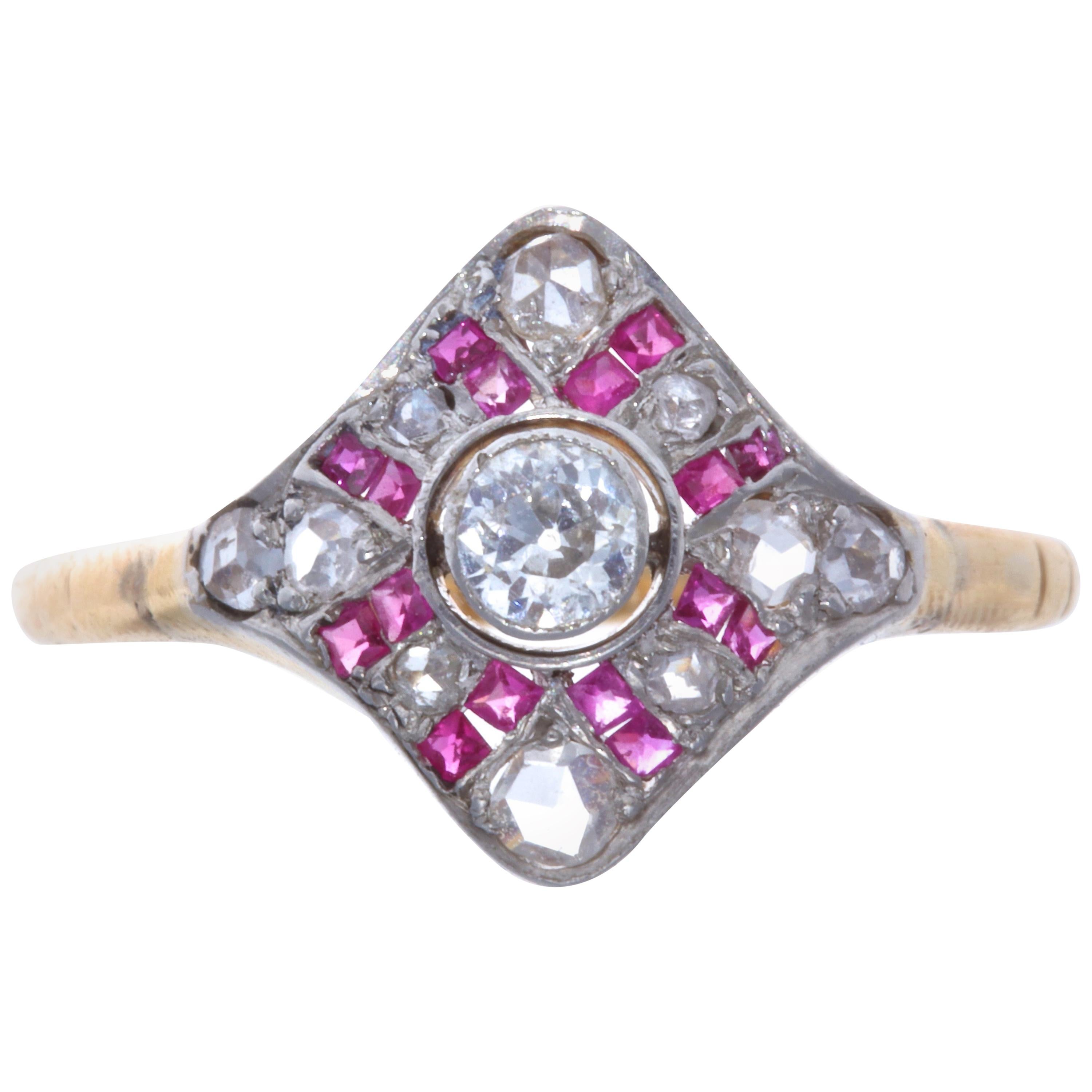 Art Deco Diamond Ruby 18 Karat Gold Ring
