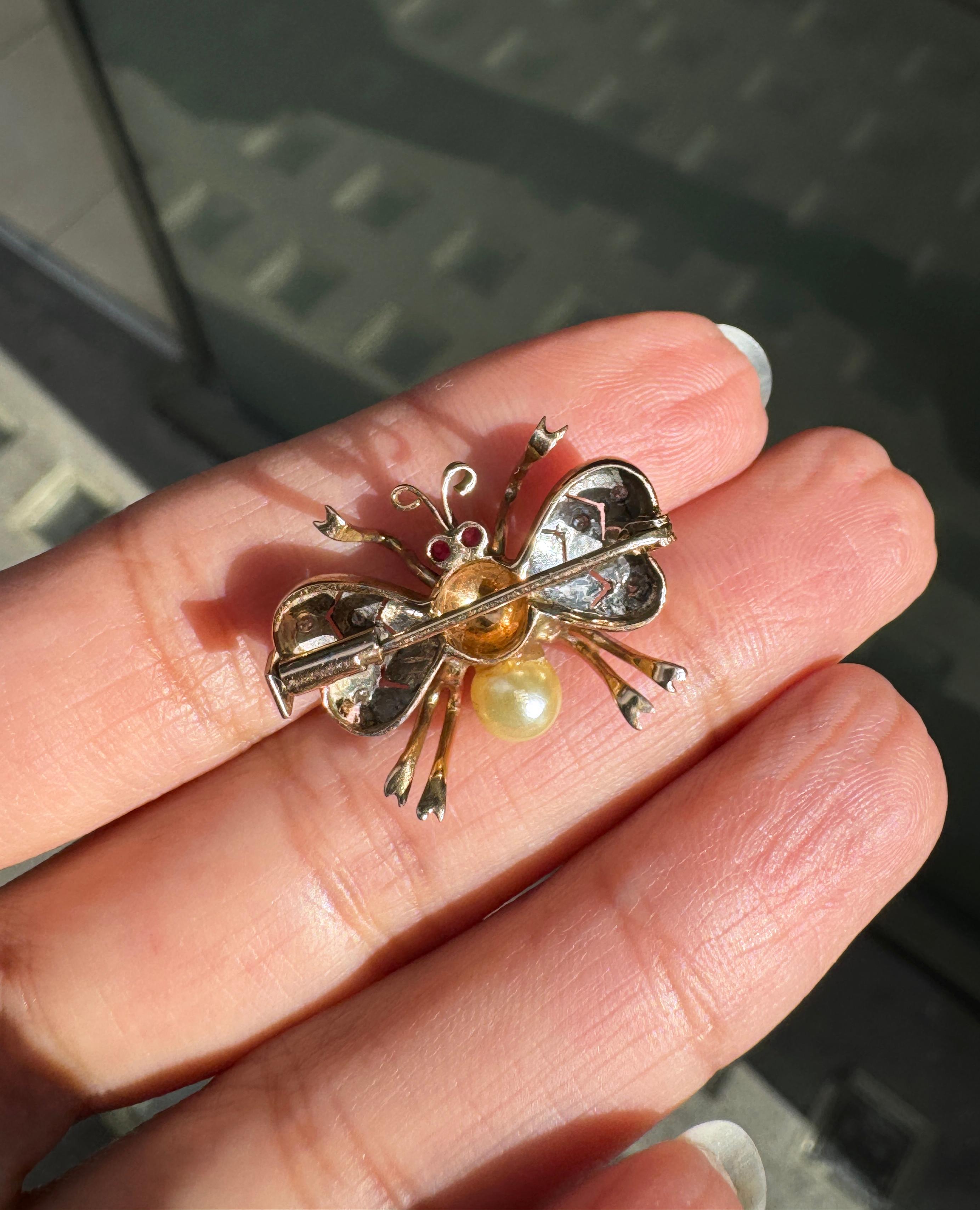 Women's or Men's Art Deco Diamond, Ruby and Freshwater Pearl Insect Brooch in 15K Gold, c.1930's For Sale