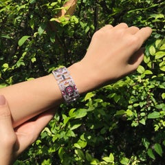 Geometrisches Armband im Art-Déco-Stil mit Diamanten, Rubinen und Onyx aus 18-karätigem Weißgold
