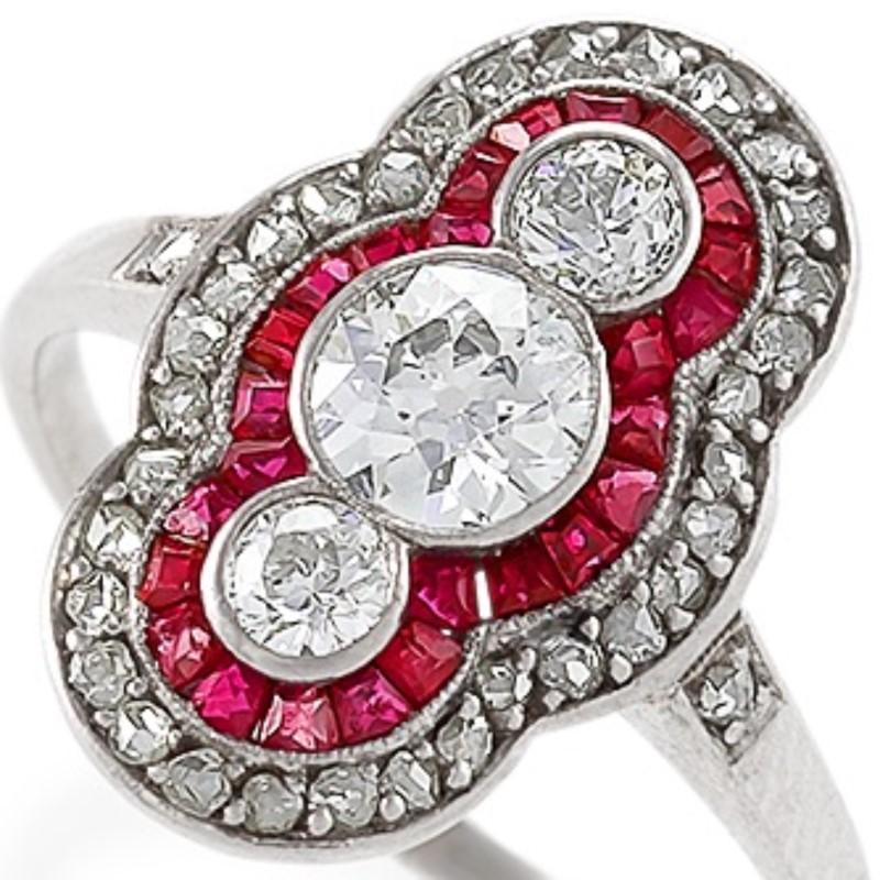 Art Deco Diamond Ruby Platinum and Gold Plaque Ring In Excellent Condition For Sale In New York, NY