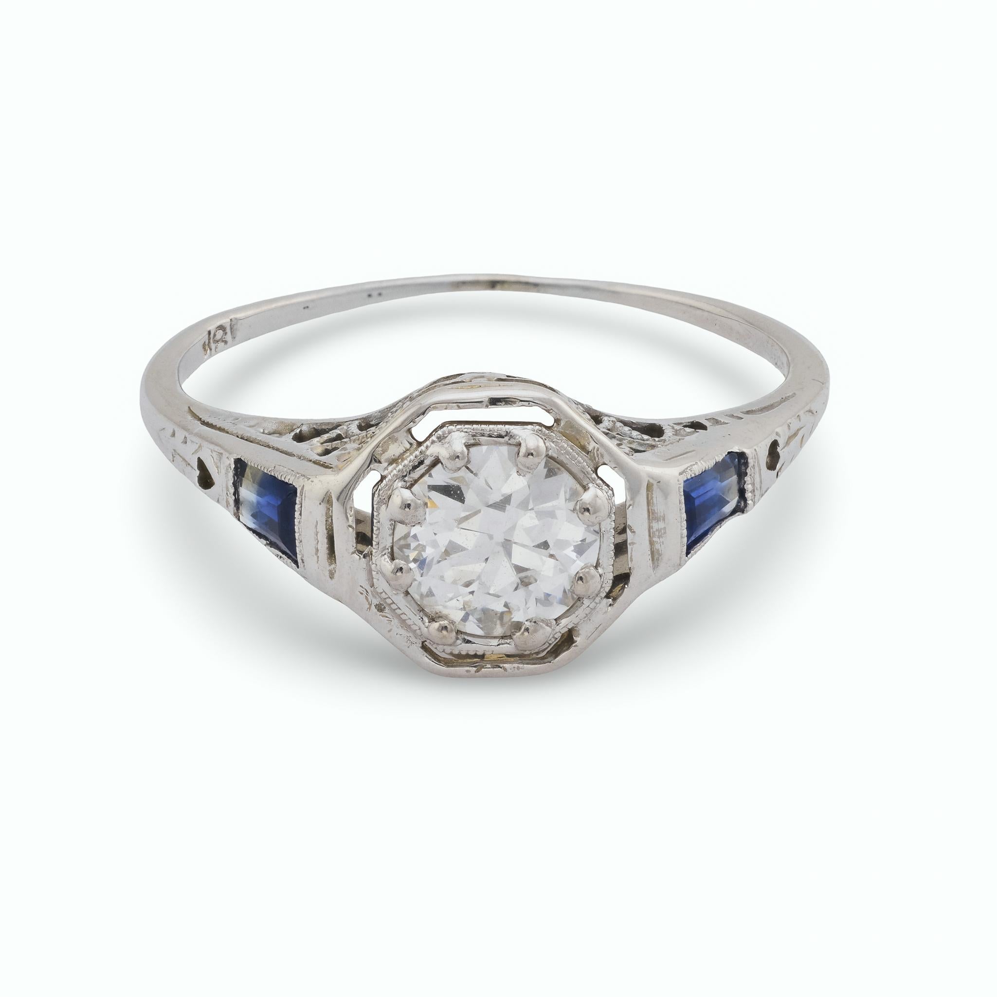 Art Déco Anello di fidanzamento Art Deco con diamante e zaffiro in oro bianco 18 carati in vendita