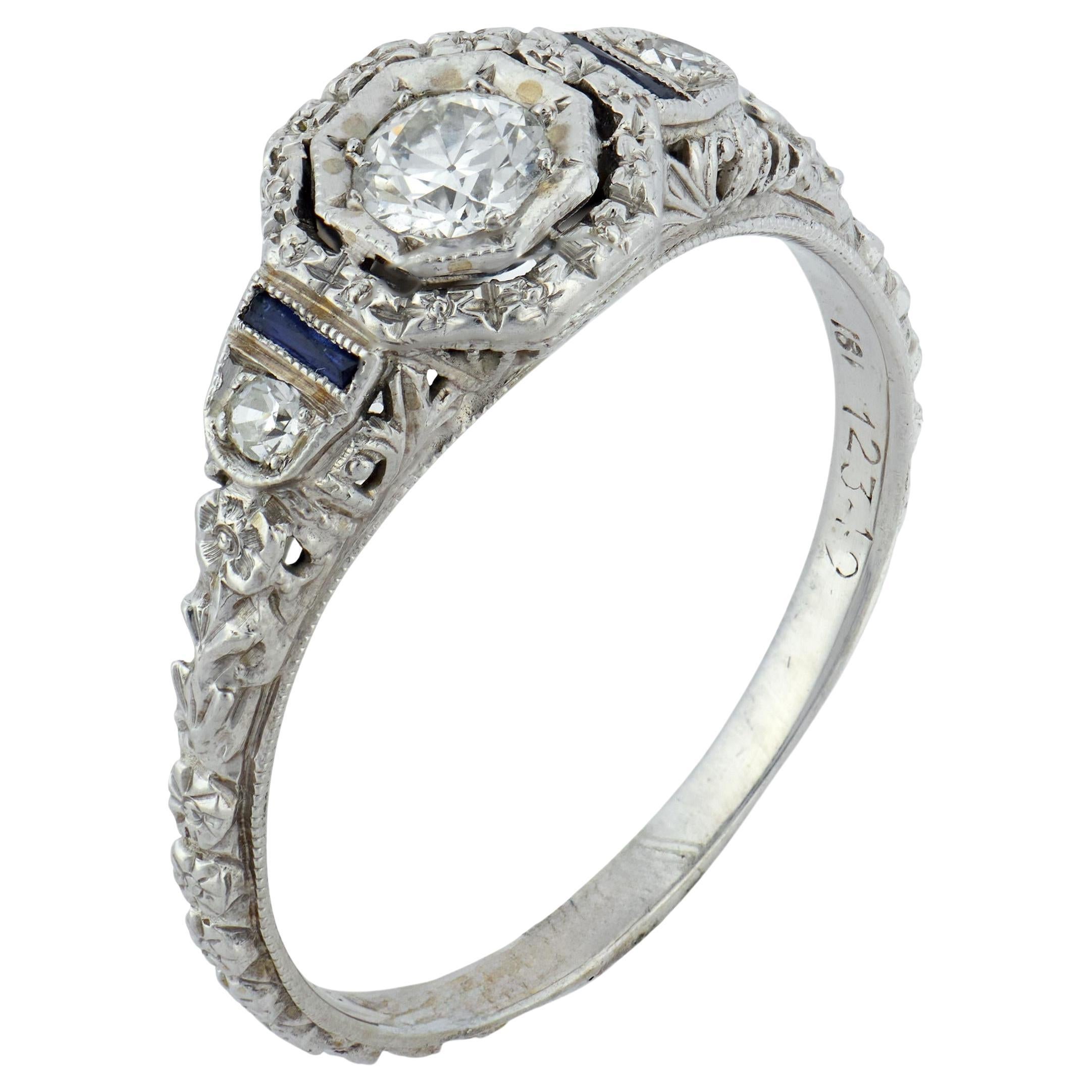 Art Deco diamond sapphire 18k white gold engagement ring im Angebot