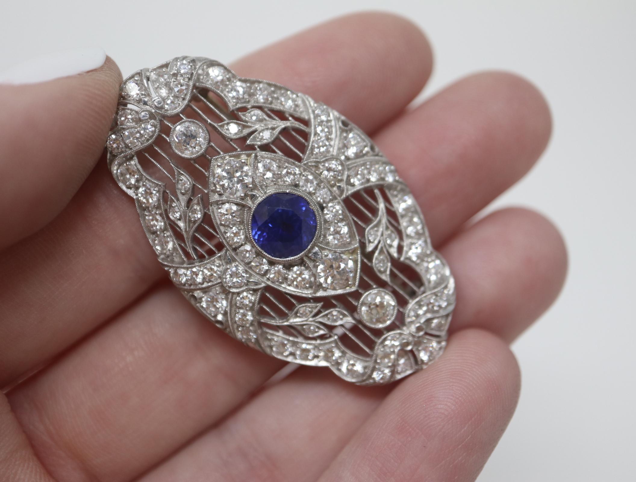 Art Deco Diamond & Sapphire Platinum Filigree Brooch For Sale 3