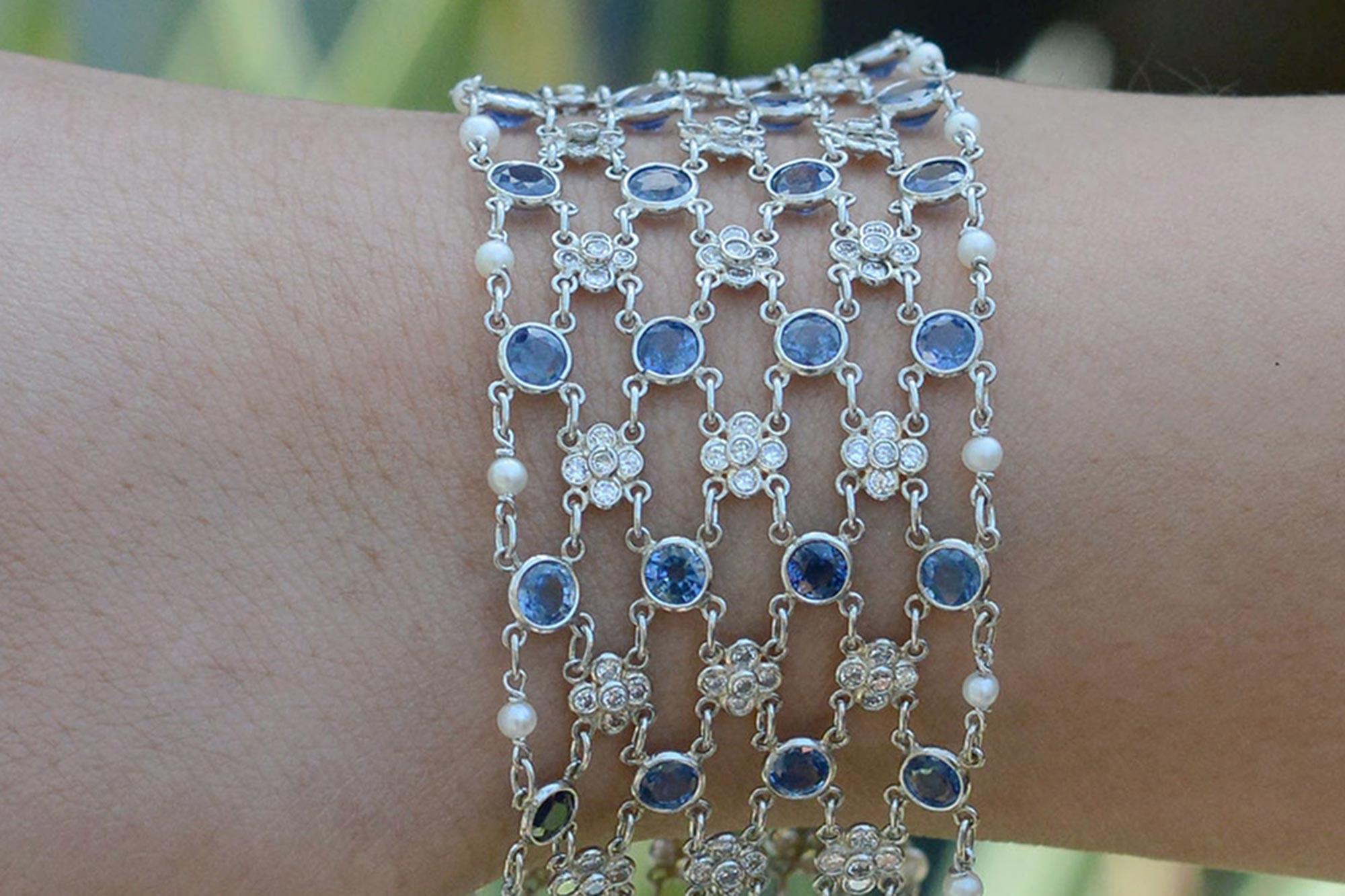 Art Deco Diamond Sapphire Platinum Mesh Bracelet In Good Condition In Santa Barbara, CA