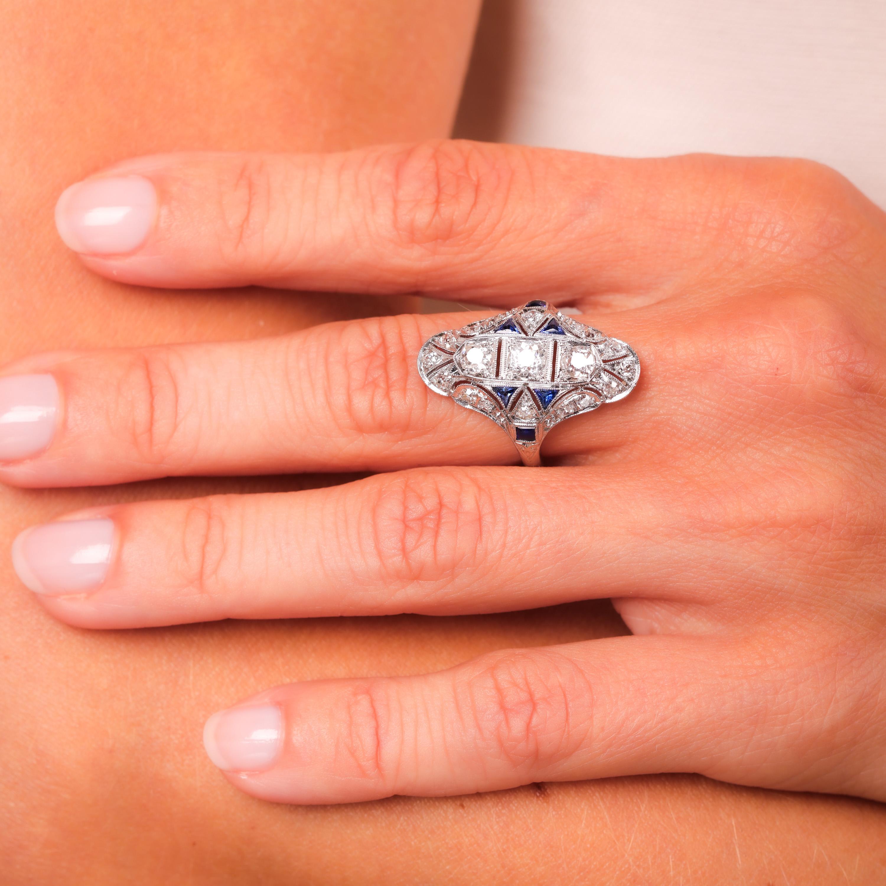 Art Deco Diamant Saphir Platin Navette Ring (Einfacher Schliff)